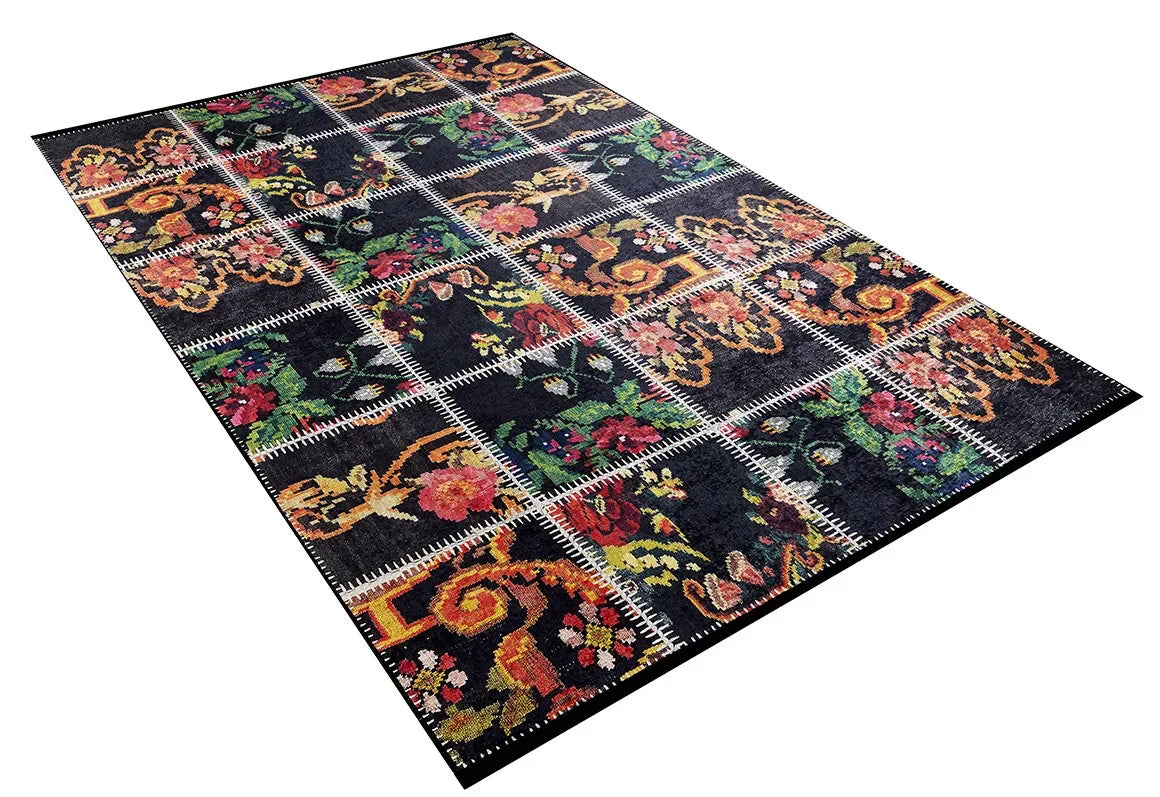 Çok Renkli Klasik Çiçekli Patchwork Görünümlü Halı