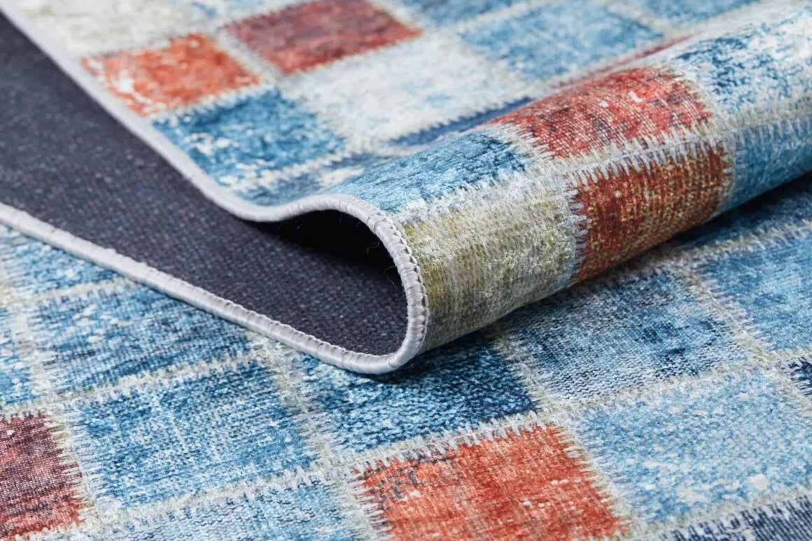 Çok Renkli Mavi Mozaik Kareli Patchwork Görünümlü Halı