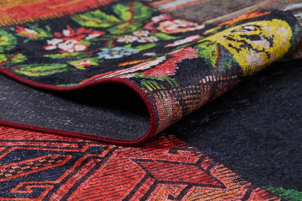 Çok Renkli Otantik Kilim Motifli Patchwork Görünümlü Halı