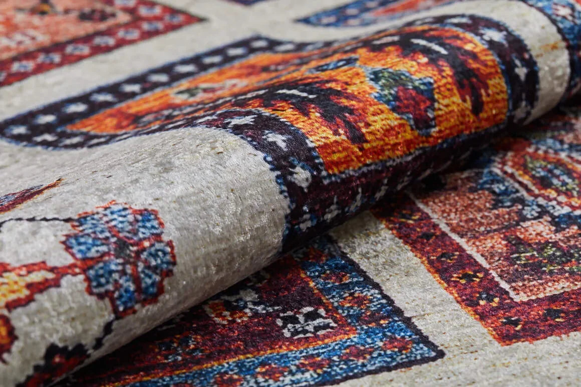 Çok Renkli Otantik Motifli Kareli Patchwork Görünümlü Halı