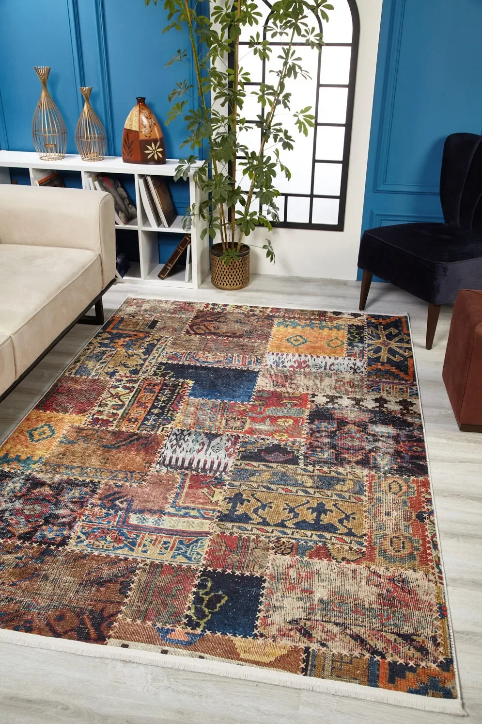 Çok Renkli Rustik Kilim Patchwork Görünümlü Halı