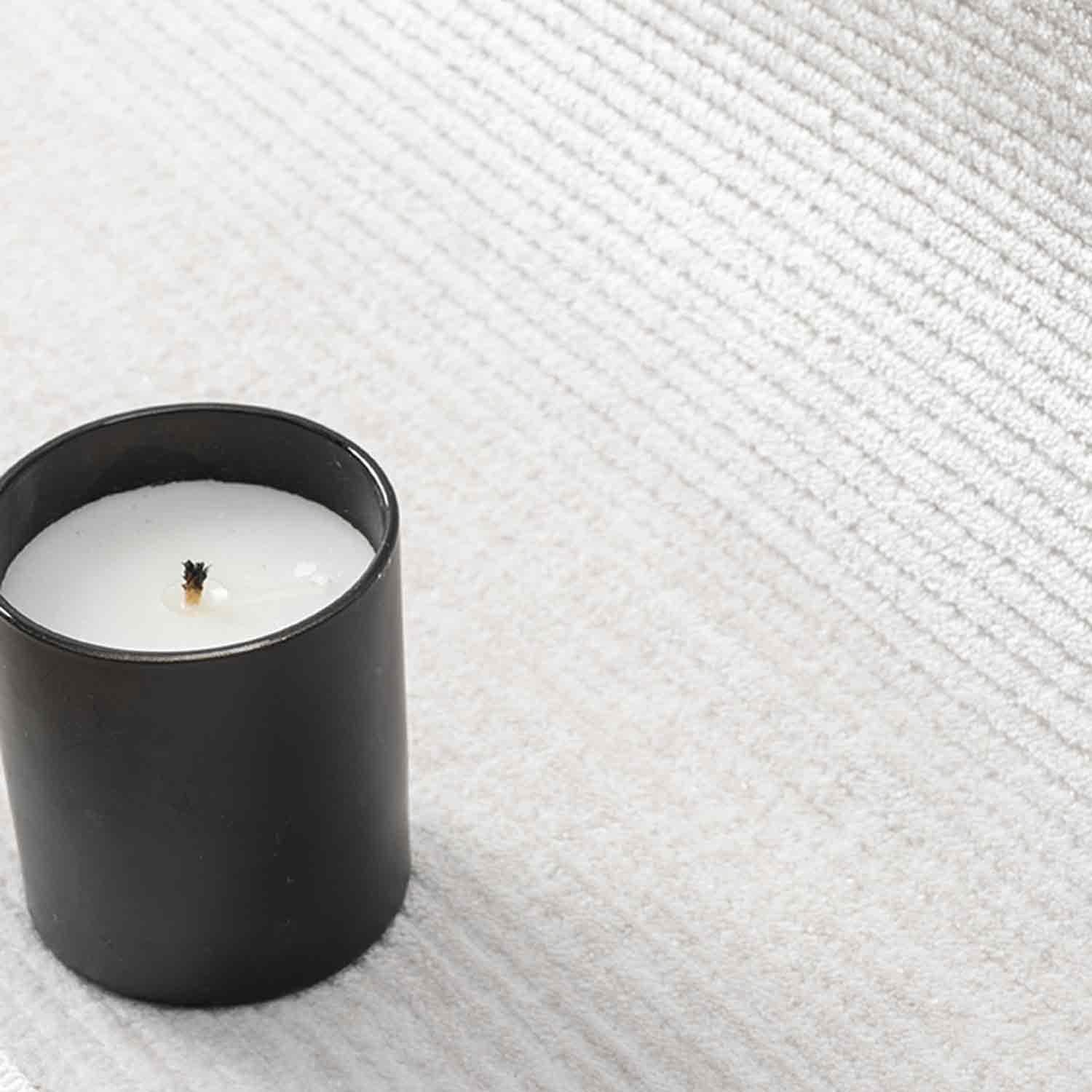 Düz Krem Yatay Çizgili Modern Halı