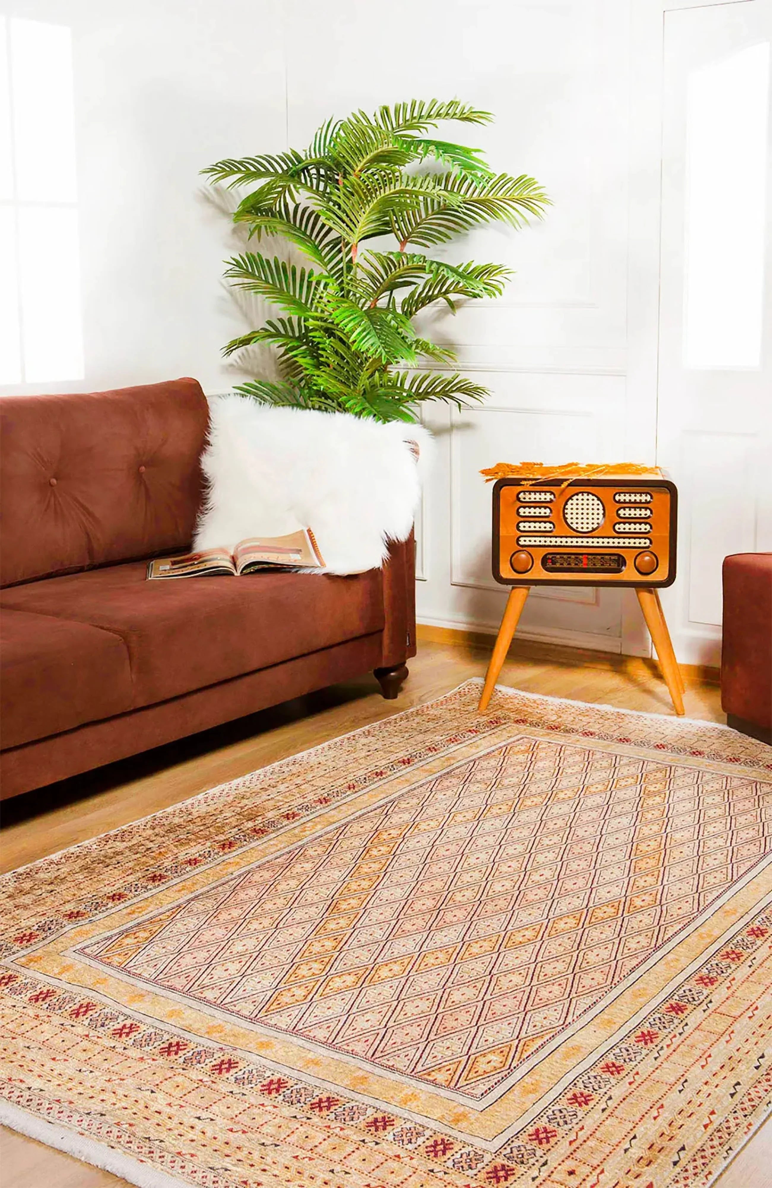 Geometrik Desenli Turuncu Sarı Kilim Halı