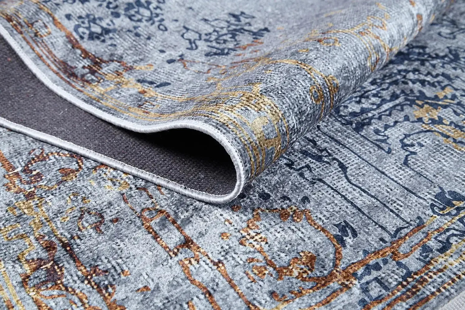 Gri Mavi ve Bakır Eskitme Desenli Halı