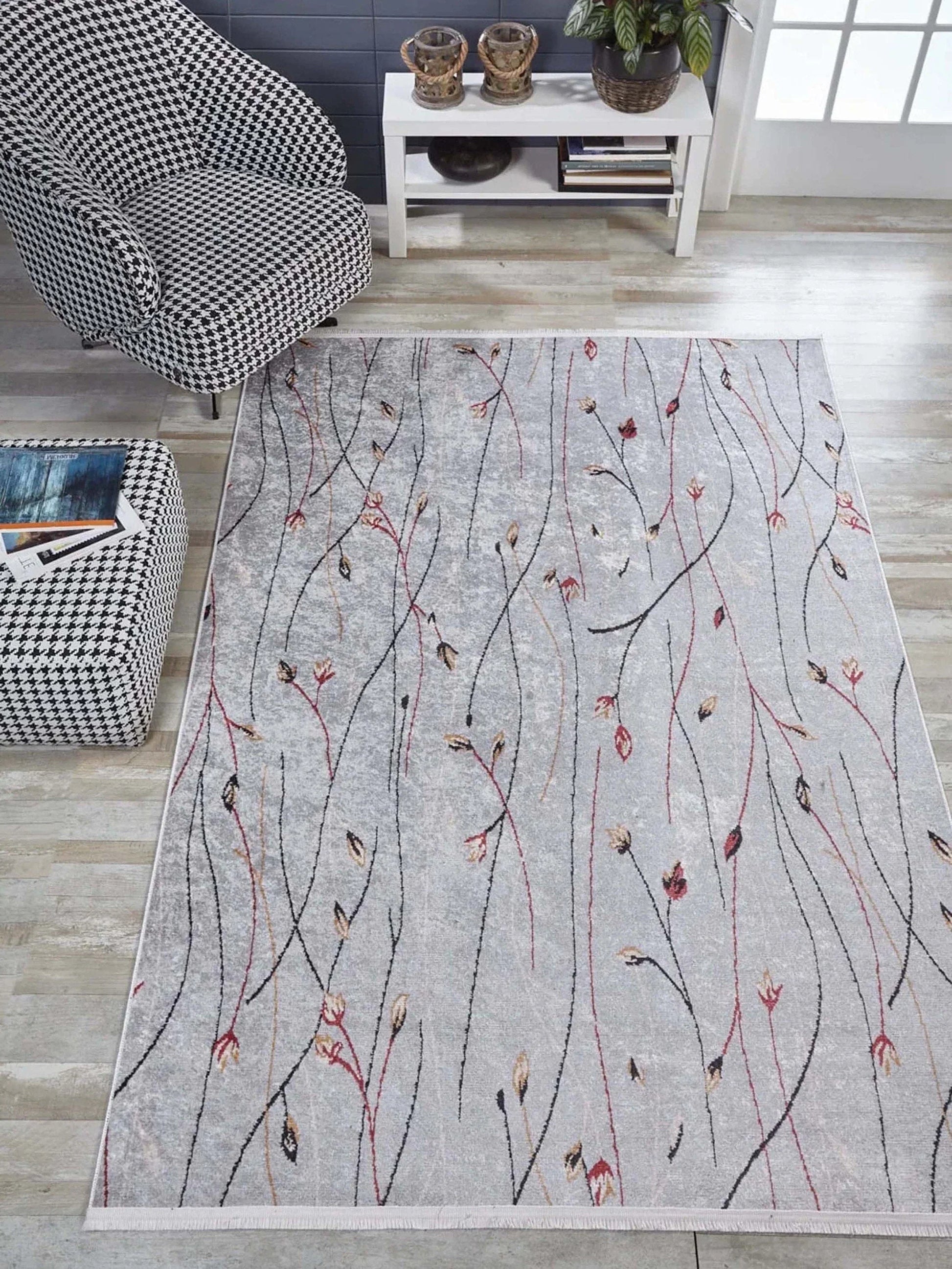 Gri Minimalist Çiçek Desenli Halı