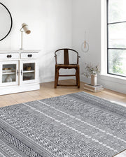 Gri Siyah Geometrik Desenli Halı