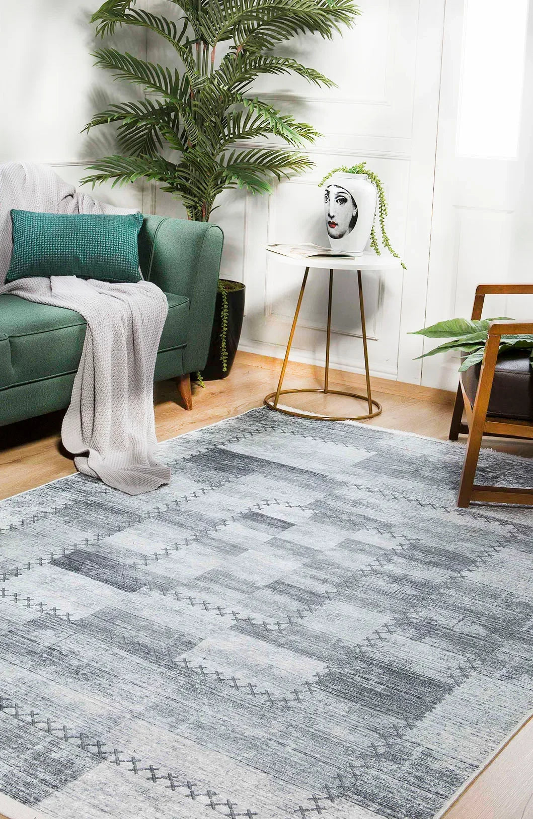 Gri Siyah Ton Sür Ton Patchwork Efektli Halı