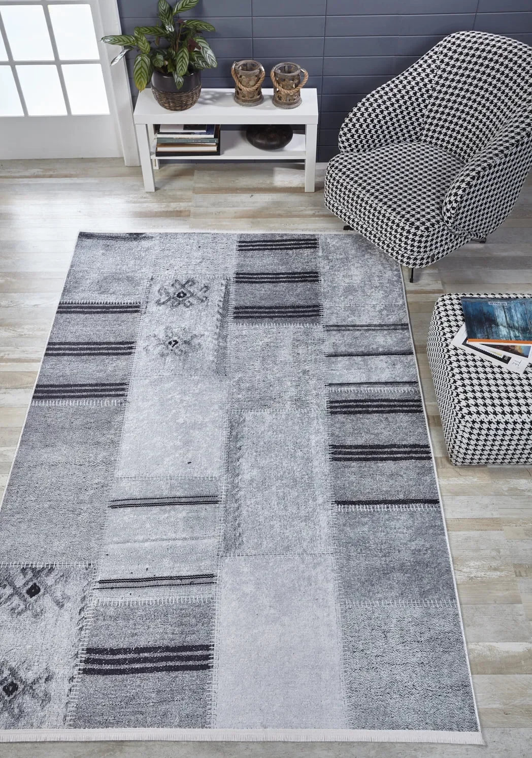 Gri Ton Sür Ton Patchwork Görünümlü Halı
