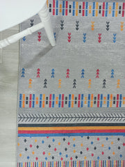 Gri ve Çok Renkli Geometrik Desenli Modern Yolluk