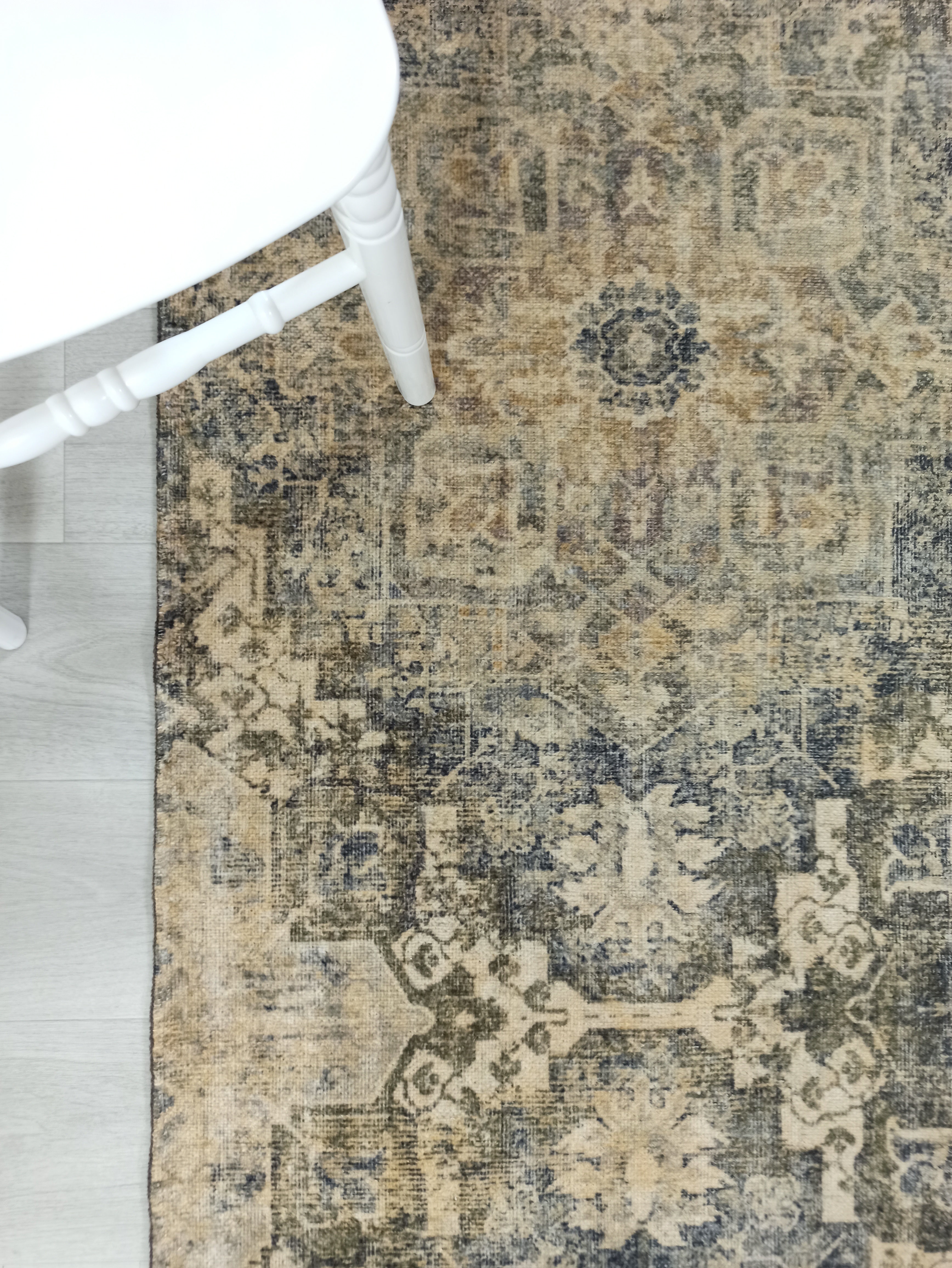 Gray Geometric Patterned Vintage Carpet - CLEARANCE - 4113OU