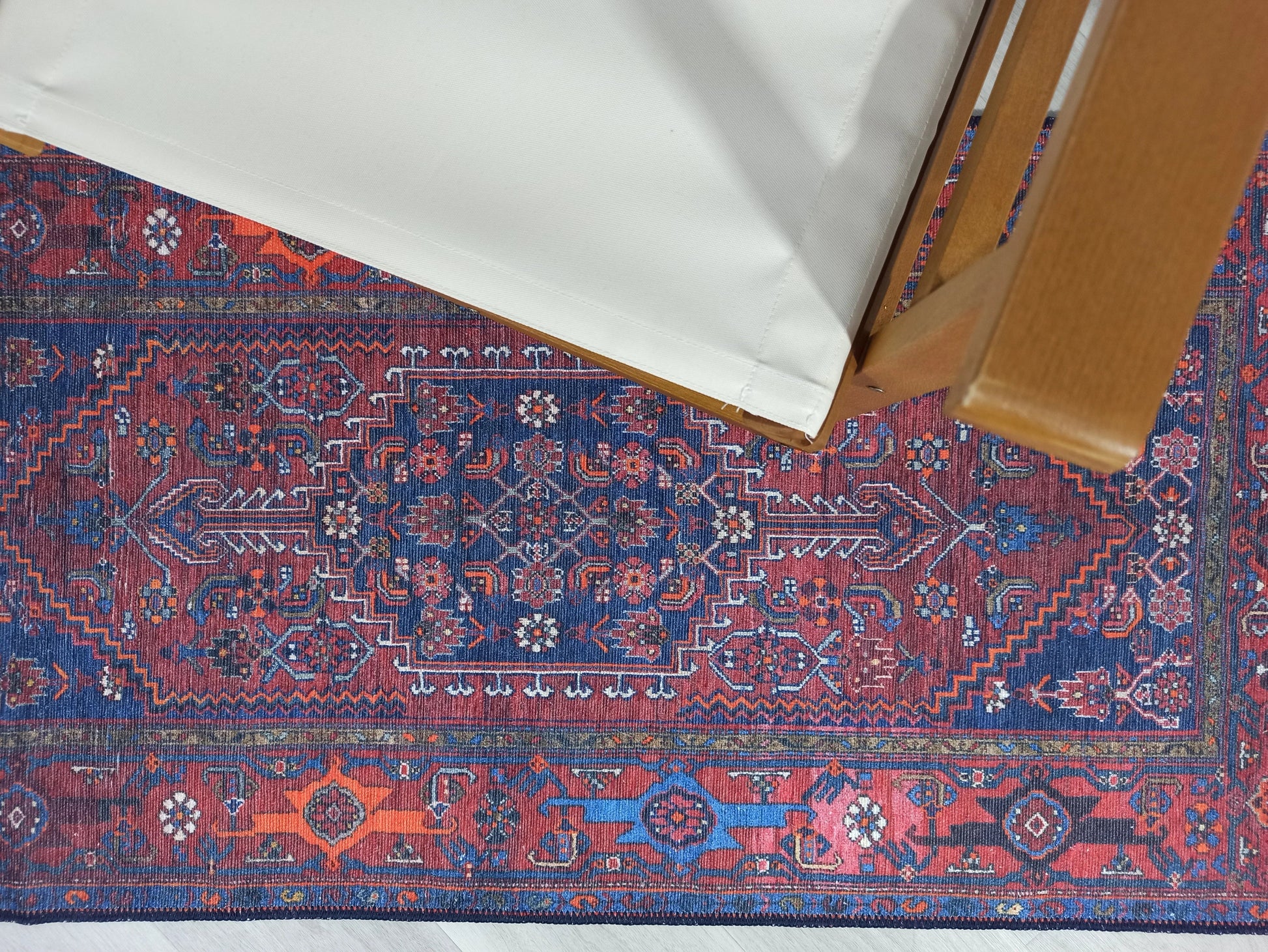 Kahverengi, Turuncu ve Lacivert Motifli Vintage Halı