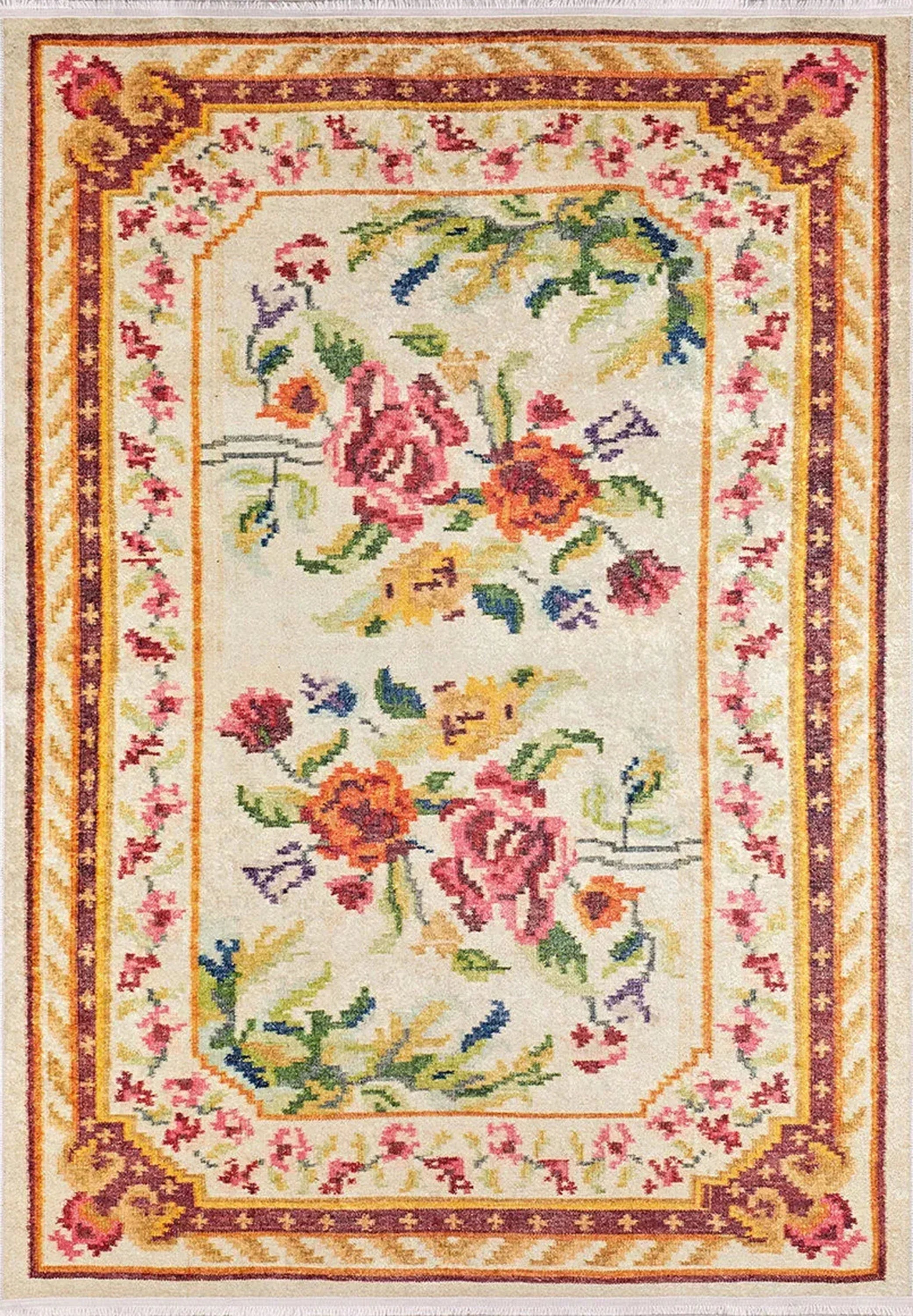 Karabağ Tarzı Bej Çiçek Desenli Halı