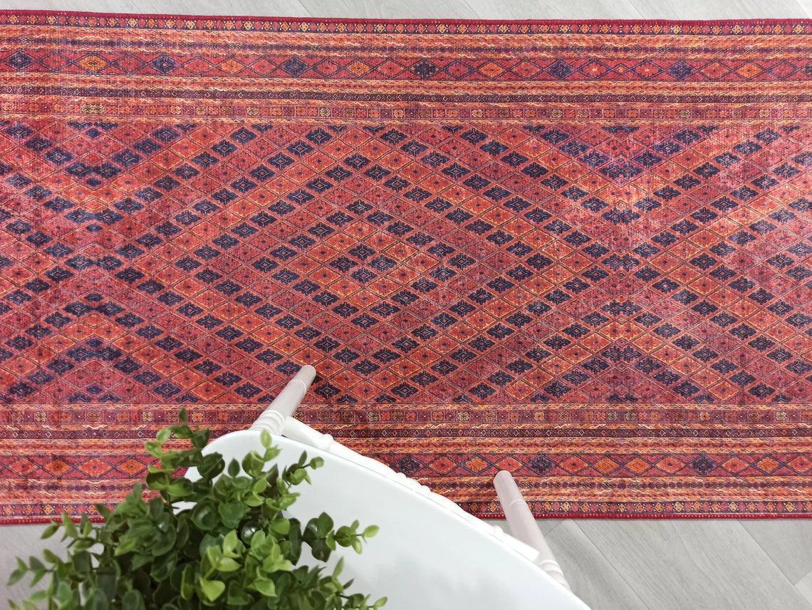 Kiremit Kırmızı ve Lacivert Geometrik Desenli Anadolu Kilim Halı