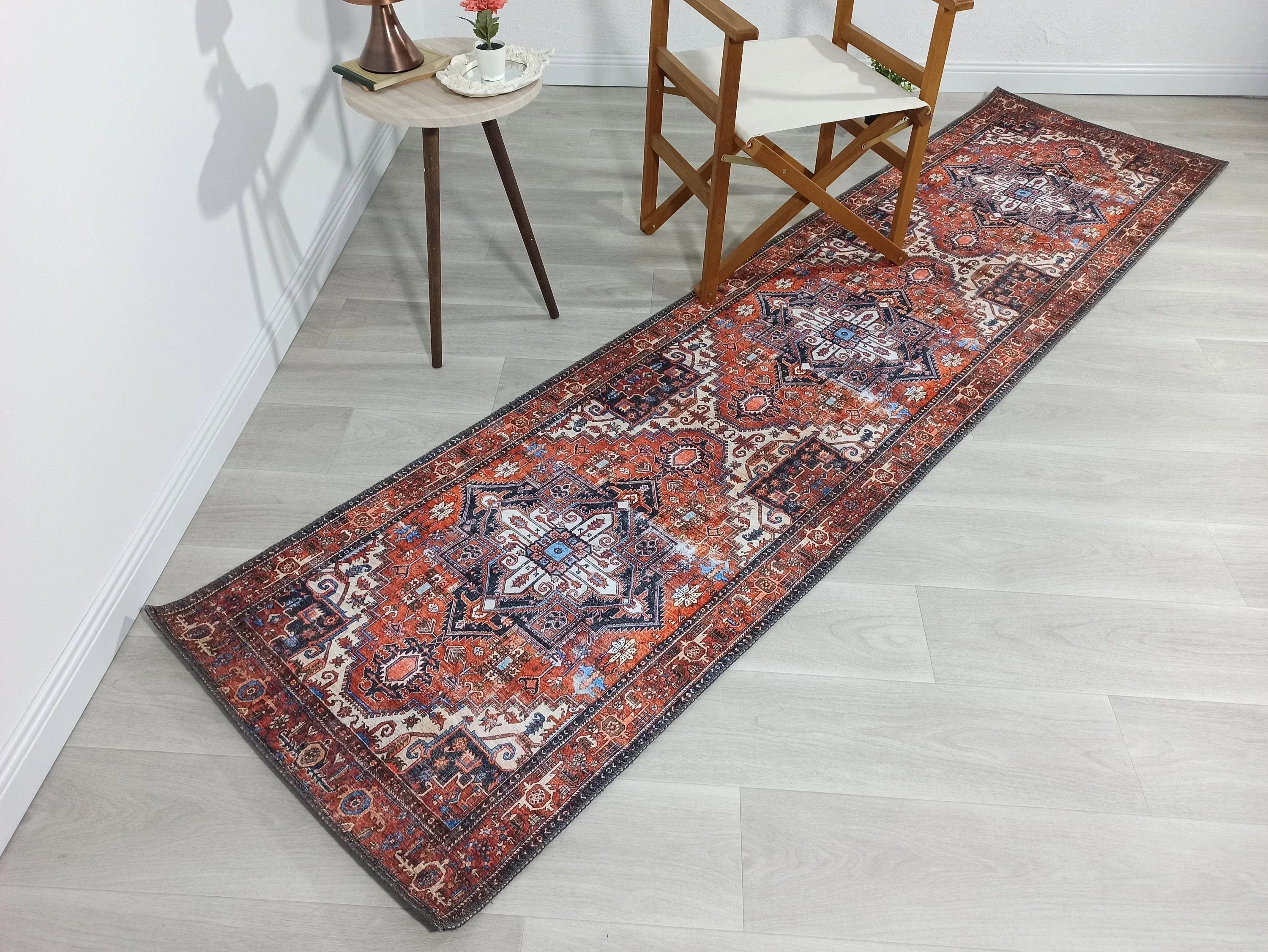 Kiremit ve Turuncu Tonlu İran Tarzı Vintage Halı
