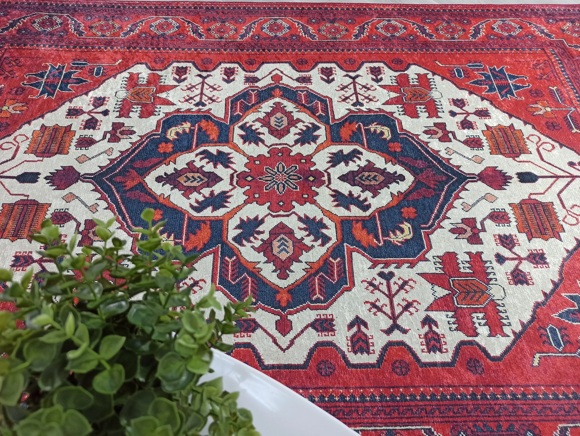 Kırmızı Bej Geometrik Desenli Anadolu Kilim Halı