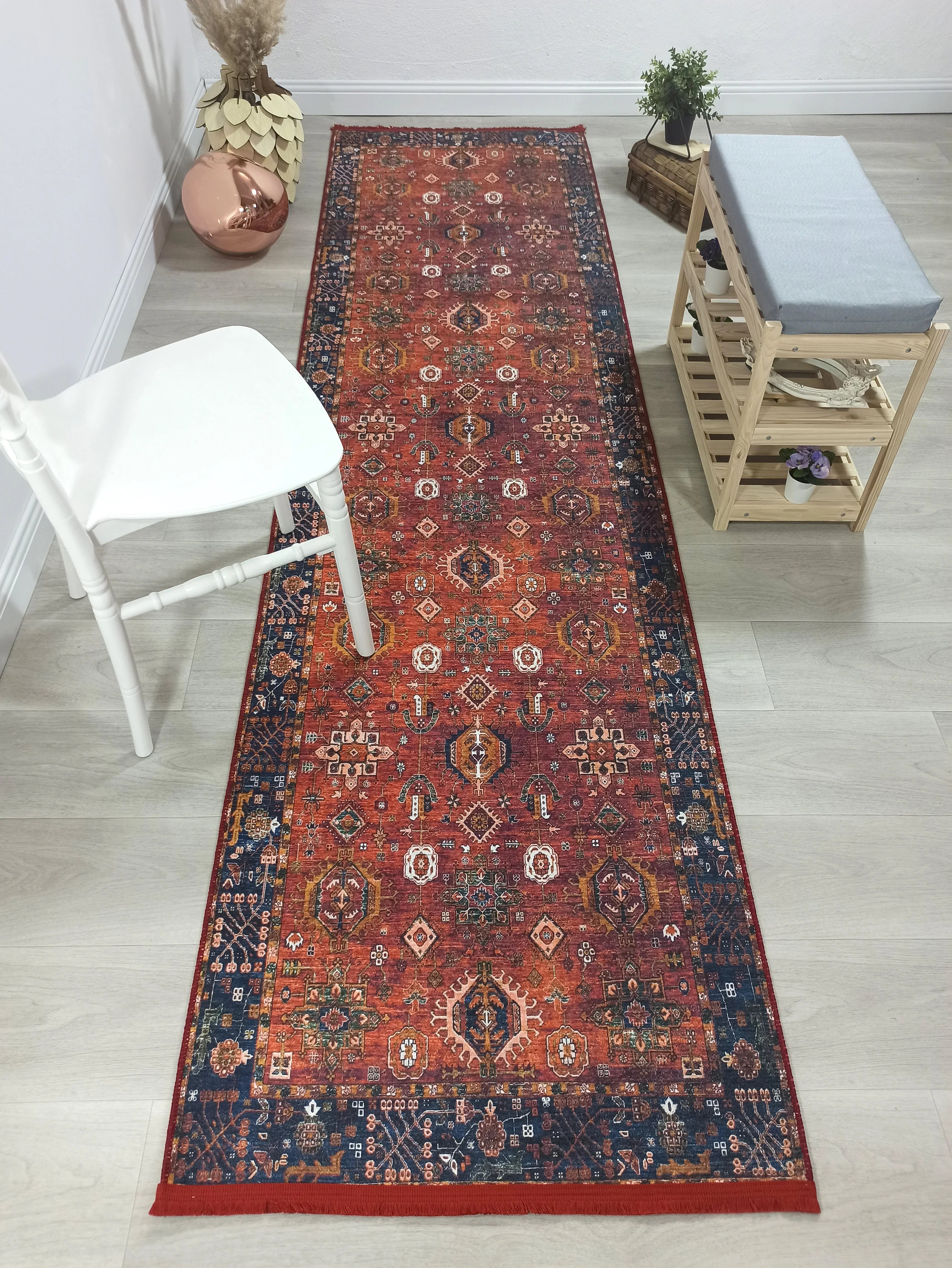 Kırmızı Uşak Vintage Antik Halı