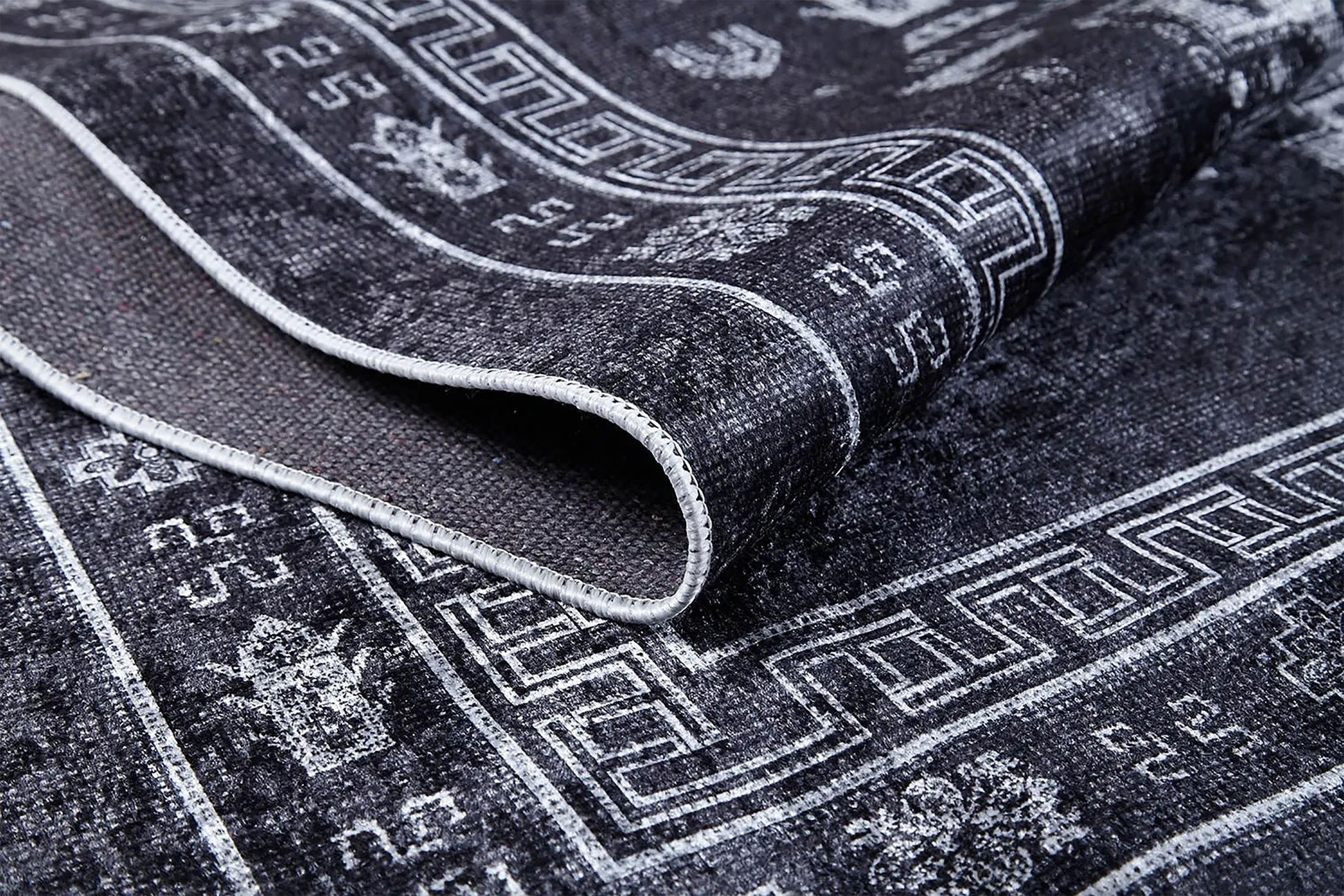 Koyu Gri Oryantal Madalyon Halı