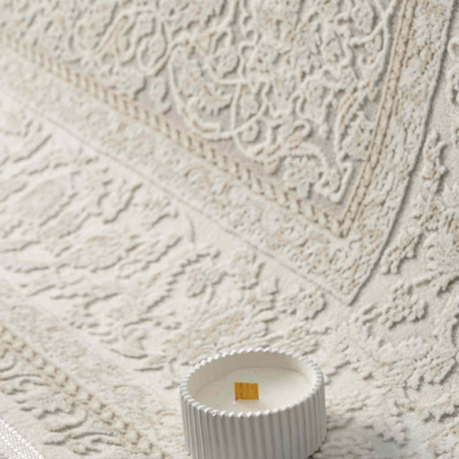 Krem Bej Klasik Medallion Desenli Halı