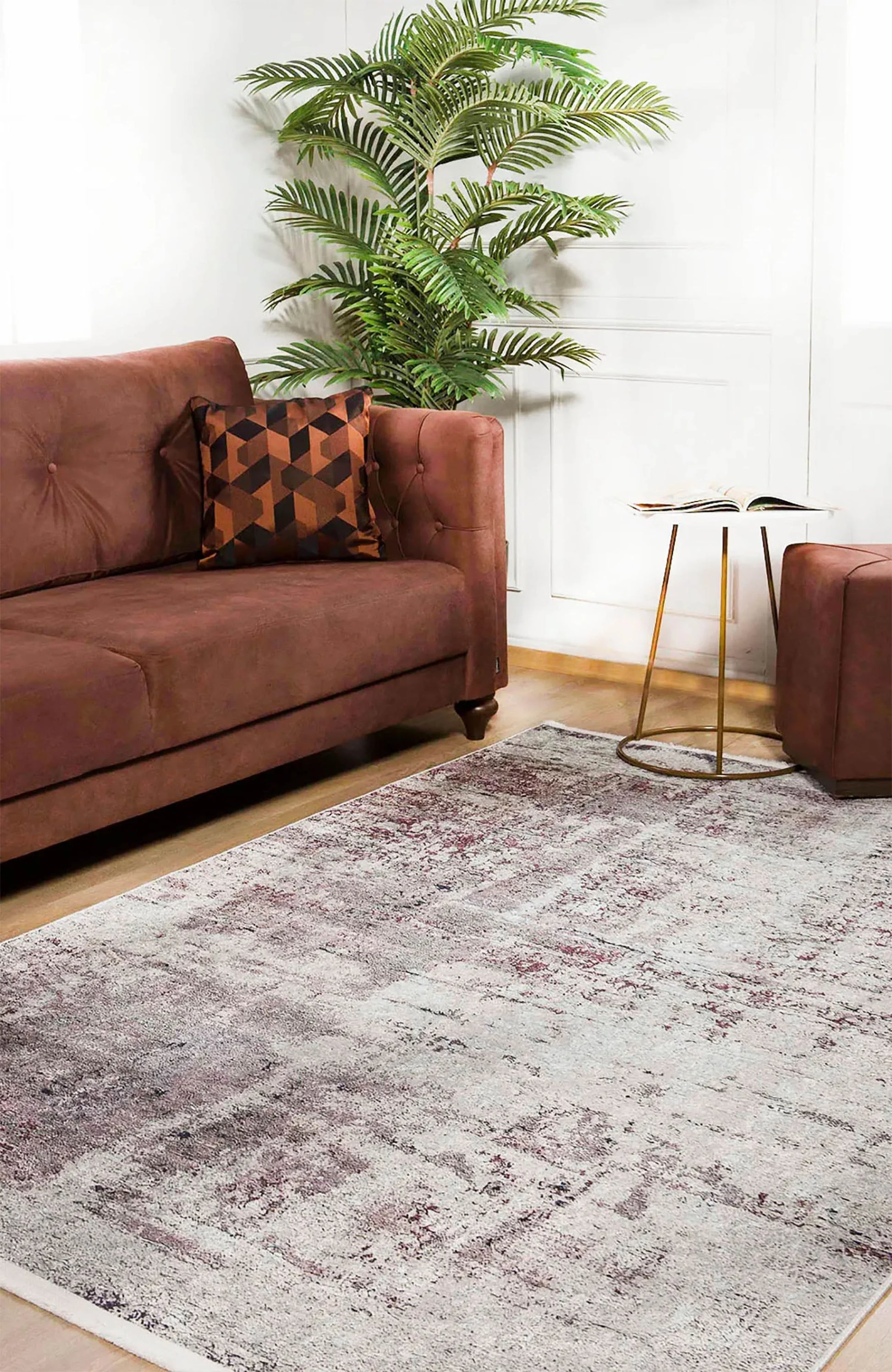 Krem, Bordo ve Gri Modern Soyut Sanat Halısı