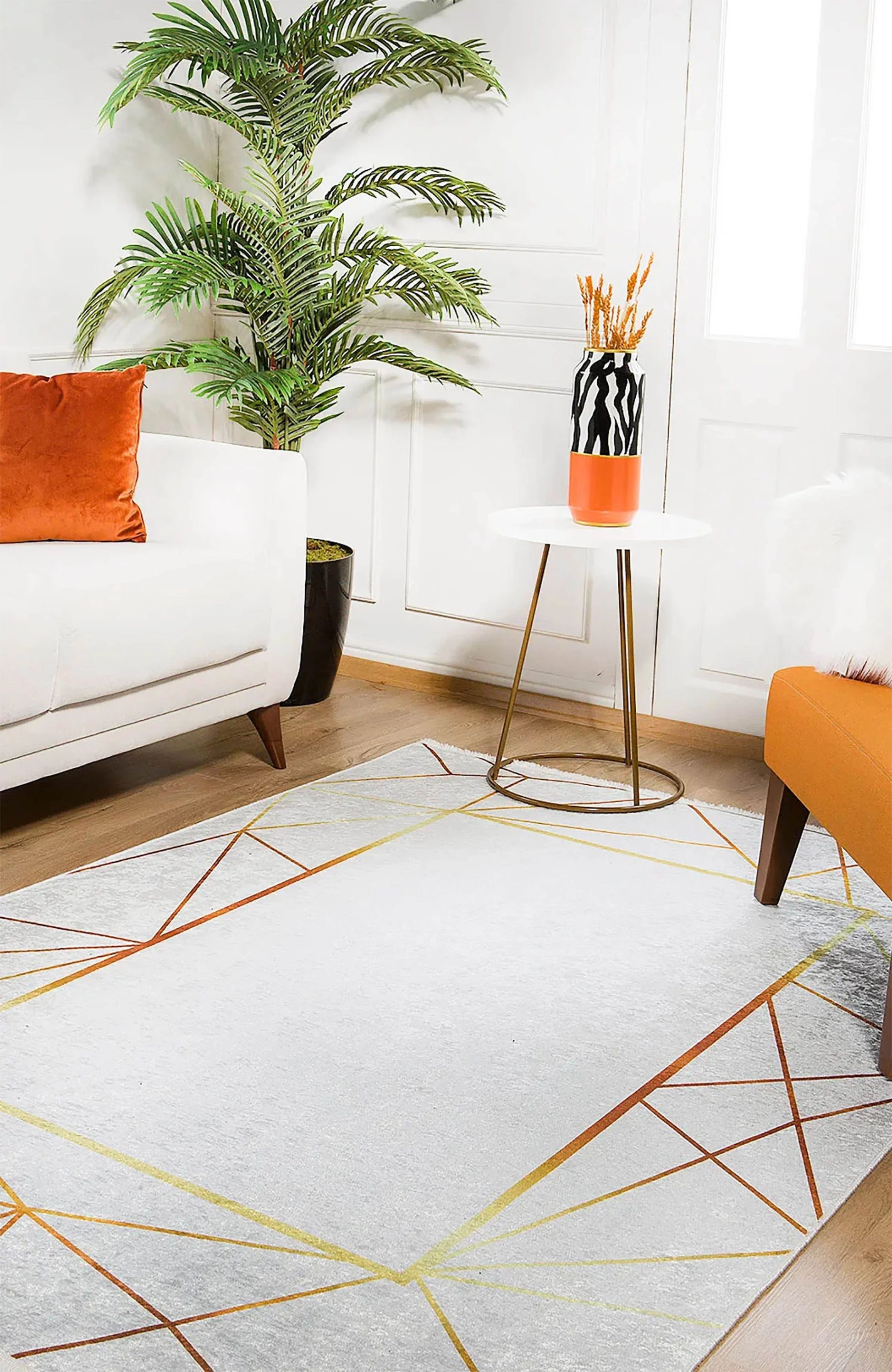 Minimalist Geometrik Çizgili Açık Gri ve Altın Detaylı Halı