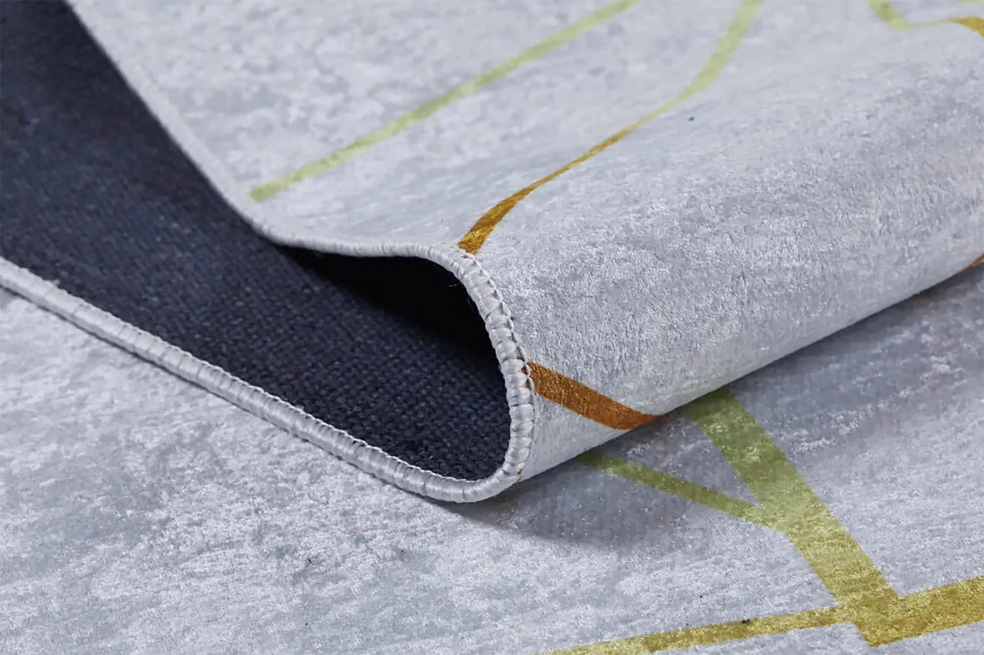 Minimalist Geometrik Çizgili Açık Gri ve Altın Detaylı Halı