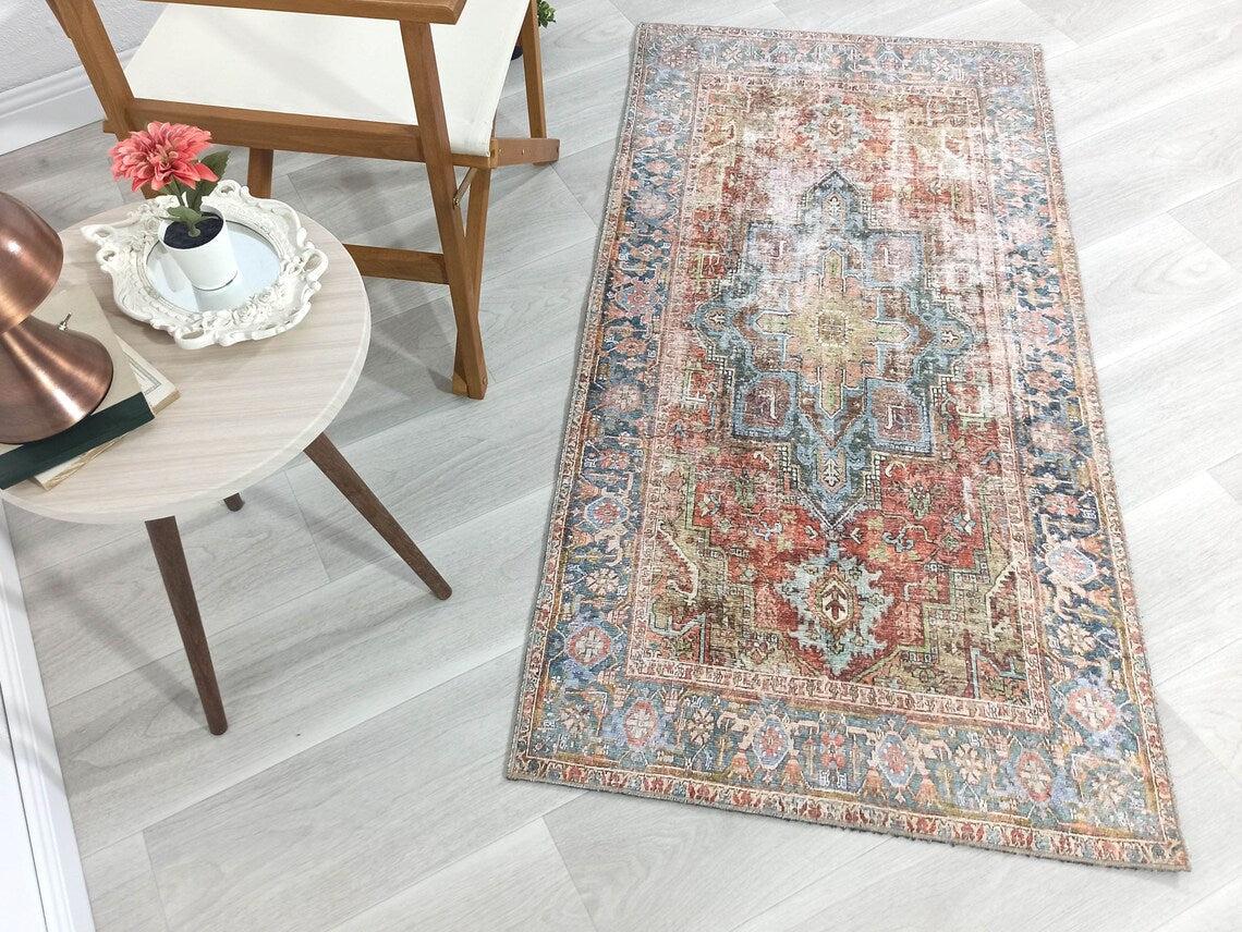 Terracotta ve Adaçayı Yeşili Eskitme Desenli Vintage Halı
