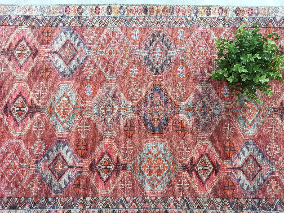 Terracotta ve Turuncu Elmas Desenli Vintage Halı