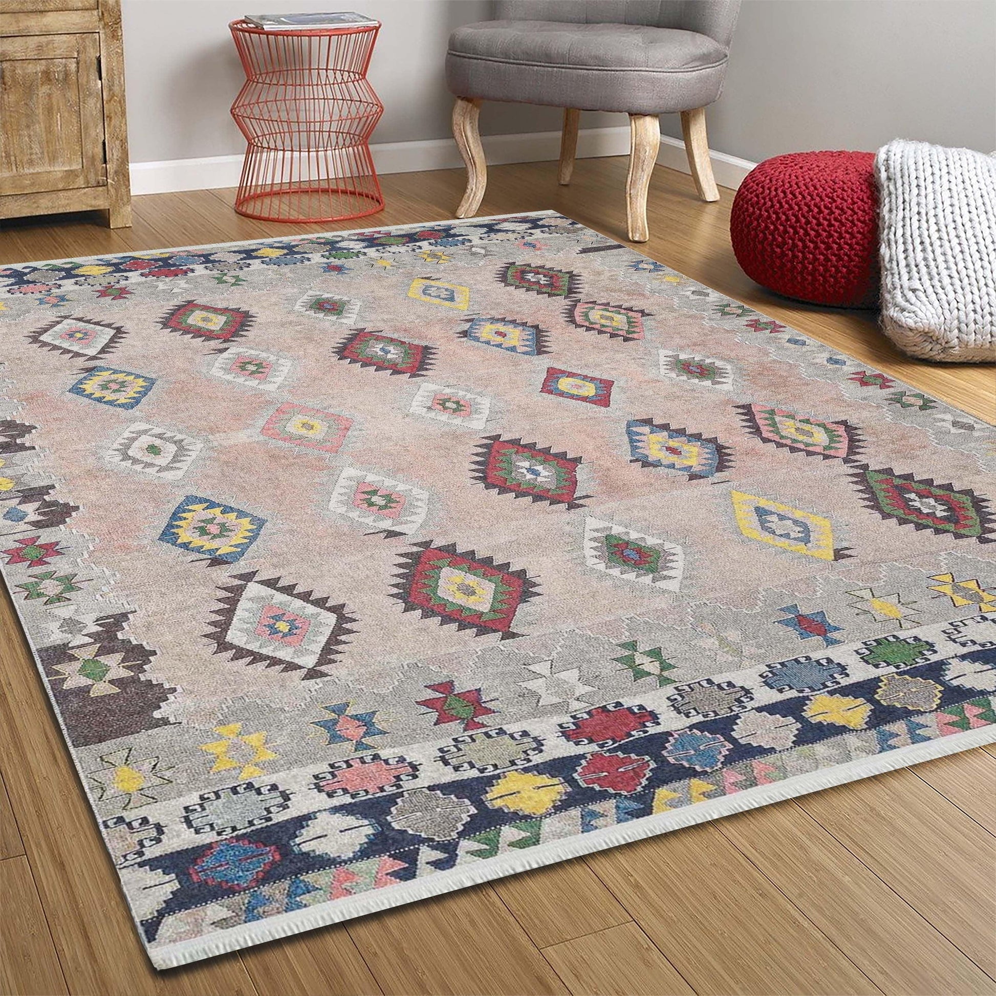 Pembe Bej Geometrik Desenli Anadolu Kilim Halı