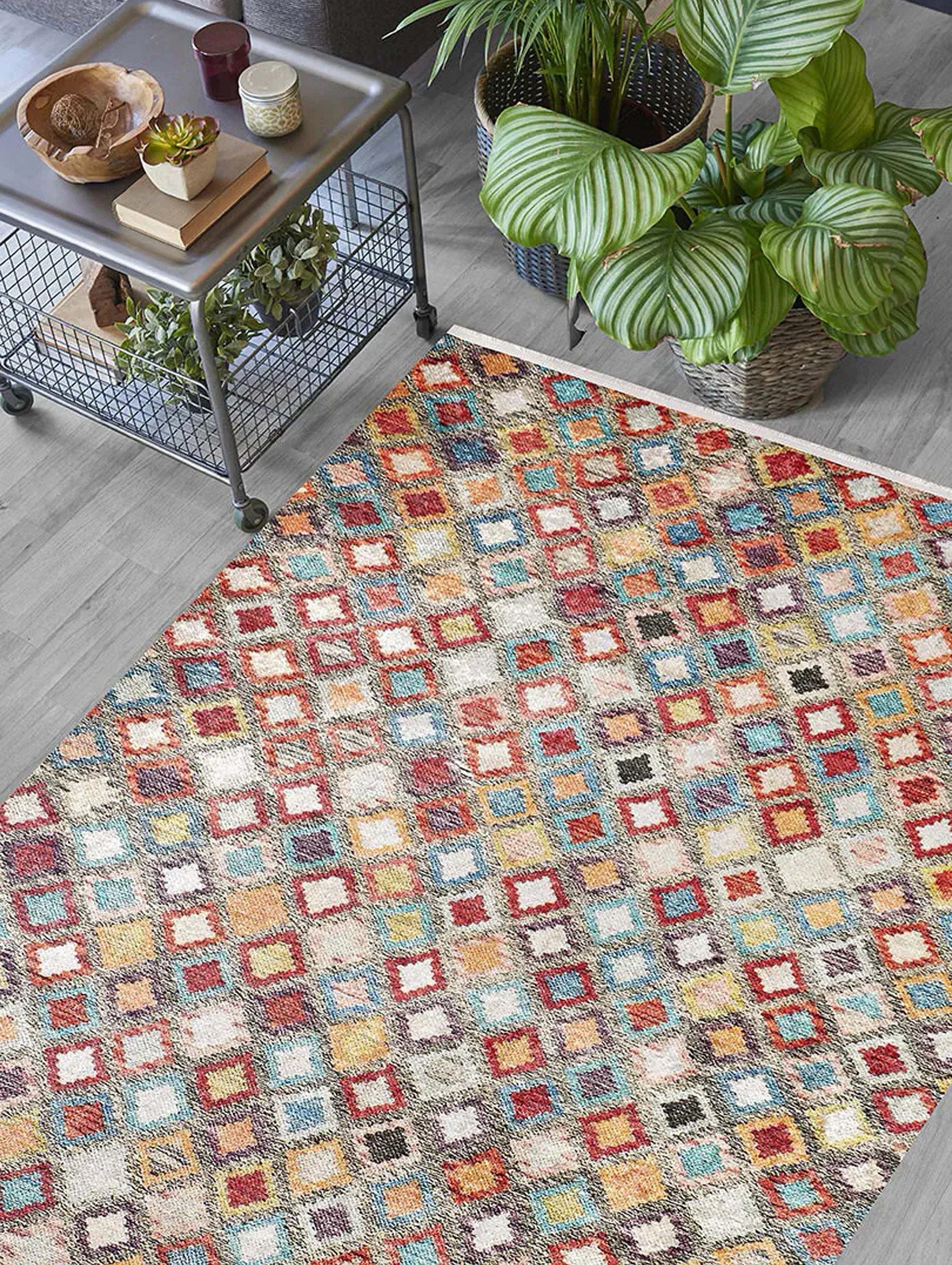 Renkli Kare Desenli Anadolu Kilim Halı