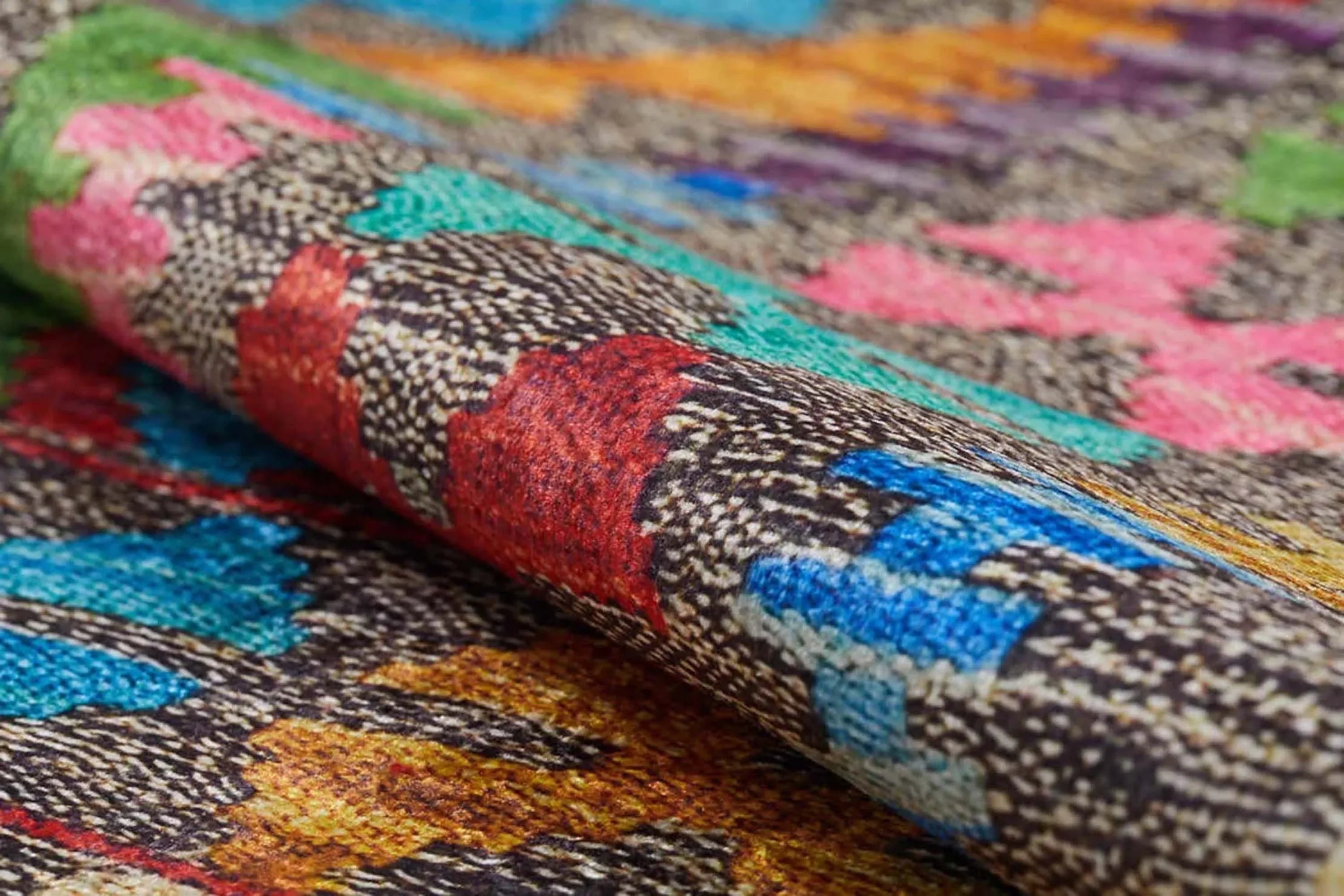 Renkli Vintage Kilim Halısı