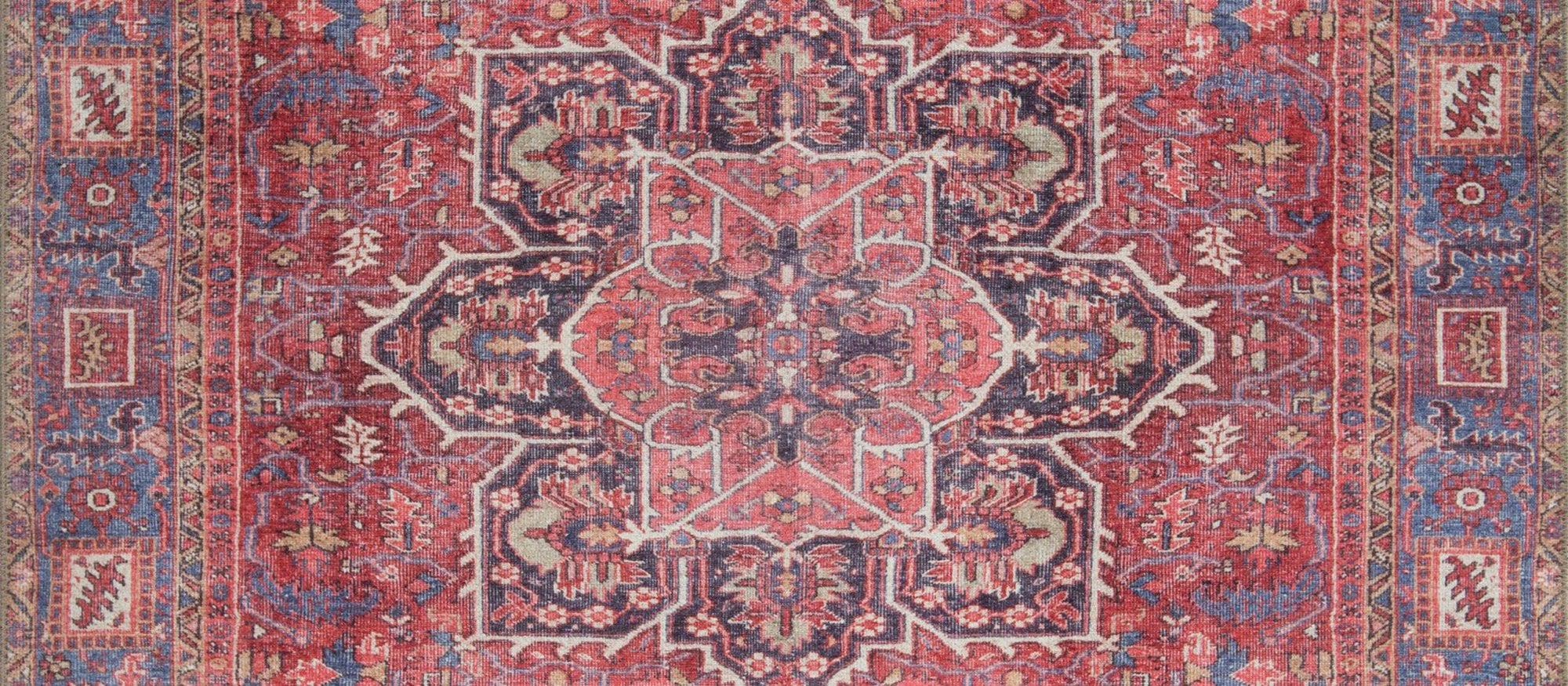 Solgun Kırmızı ve Mavi Medalyonlu Vintage Pers Halısı