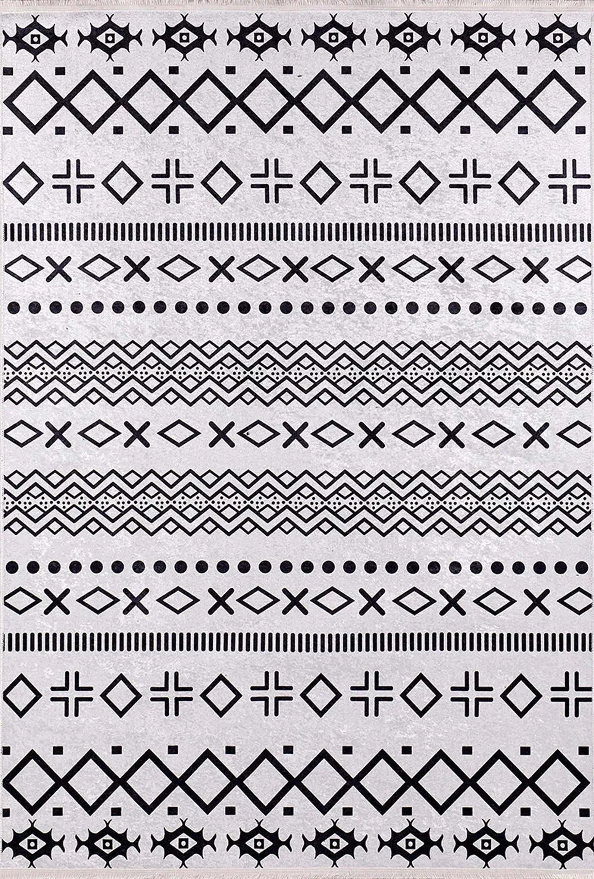 Siyah Beyaz Geometrik Desenli Bohem Halı