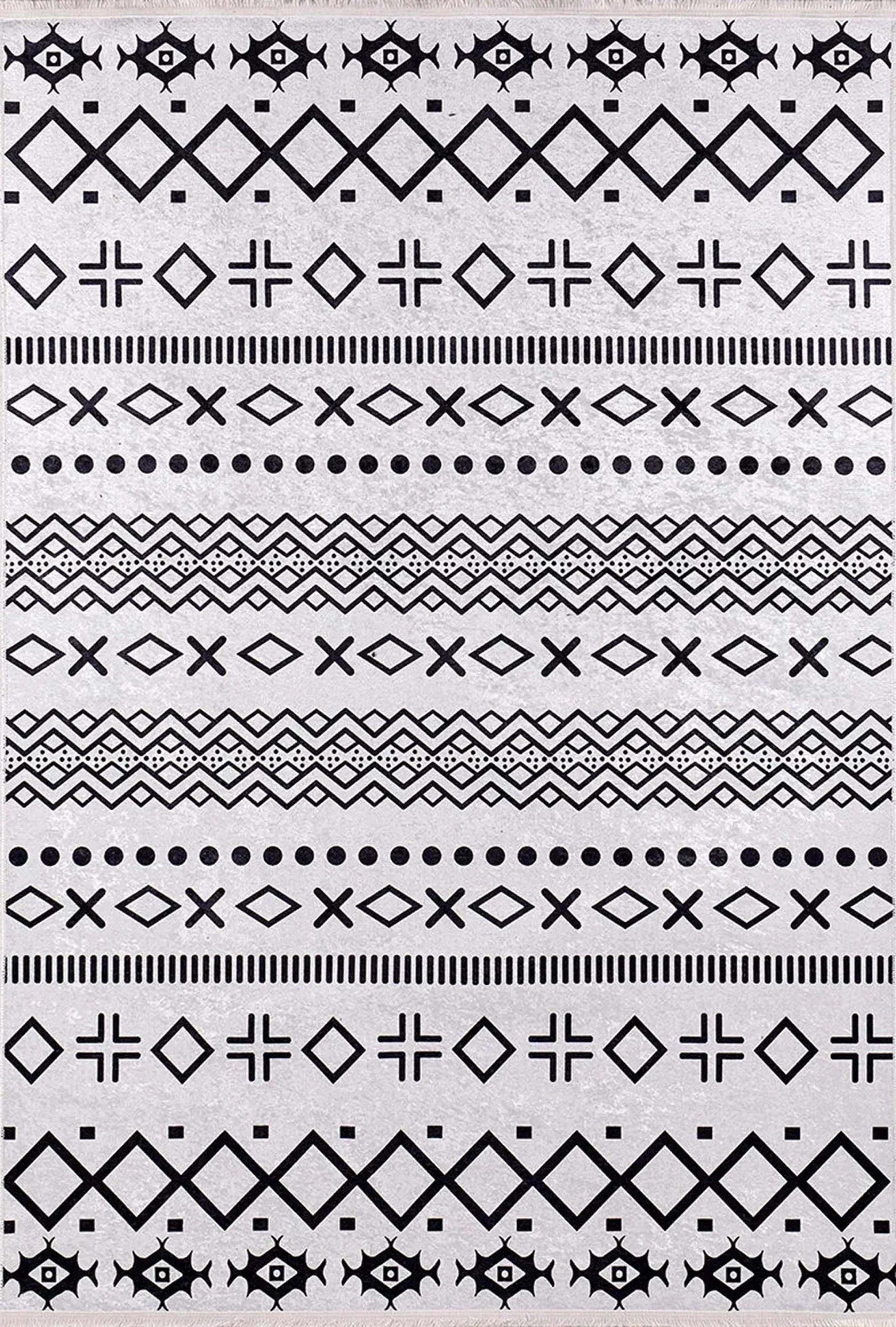 Siyah Beyaz Geometrik Desenli Bohem Halı