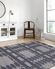 Siyah Geometrik Kilim Halı