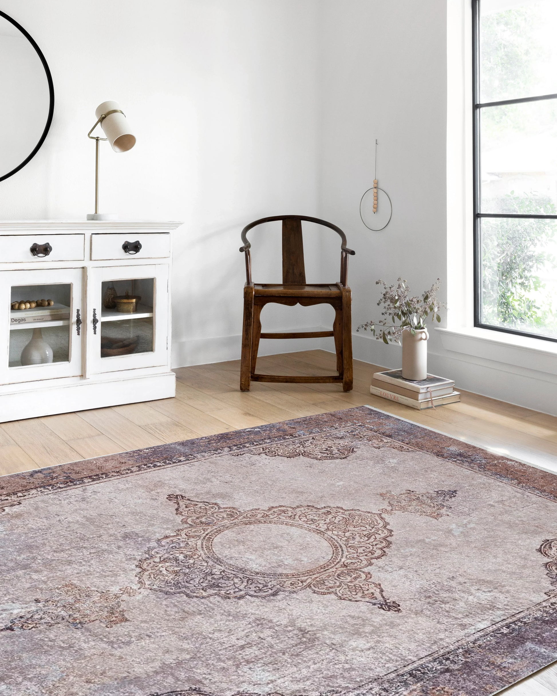 Soluk Pembe Krem Bej Geometrik Desenli Kilim Halı