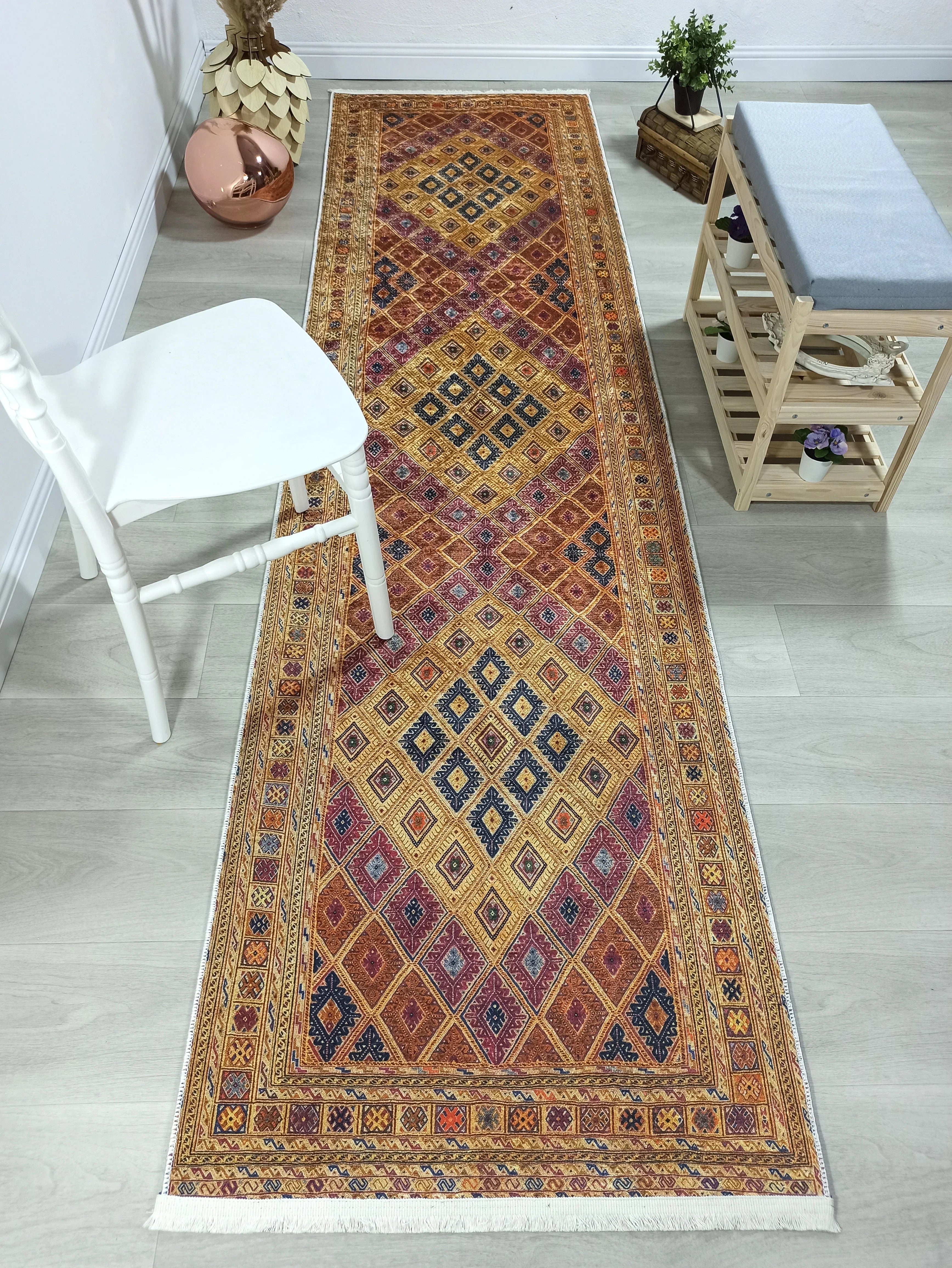 Soluk Turuncu Bej Geometrik Desenli Anadolu Kilim Halı