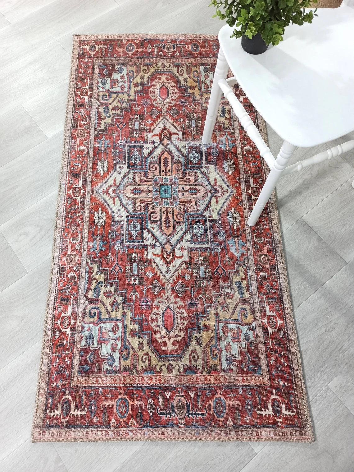 Pas Kırmızısı ve Kayısı Tonlu Medalyonlu Vintage Halı