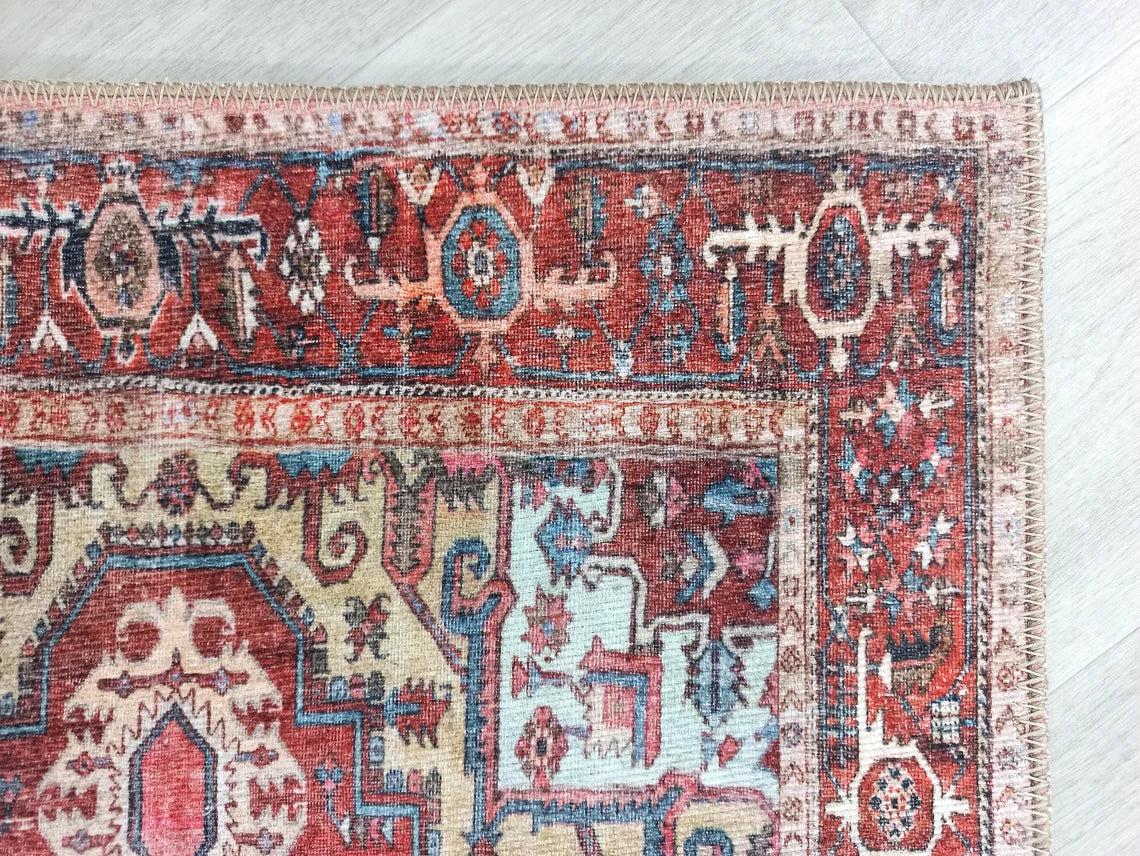 Pas Kırmızısı ve Kayısı Tonlu Medalyonlu Vintage Halı
