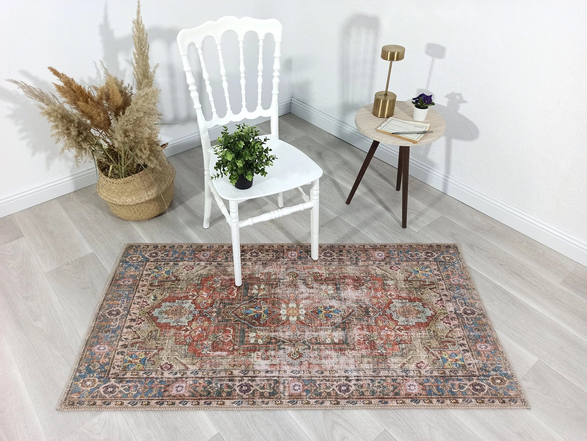 Terracotta ve Toprak Tonlu Medalyonlu Vintage Halı