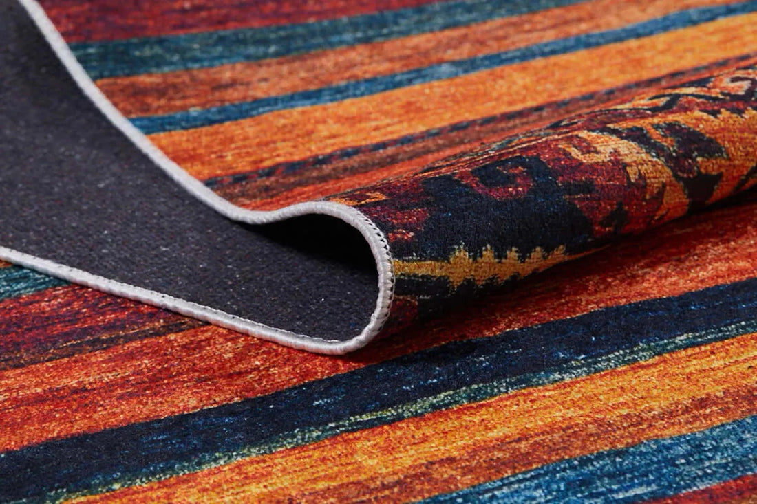 Turuncu Çizgili Desenli Kilim Halı