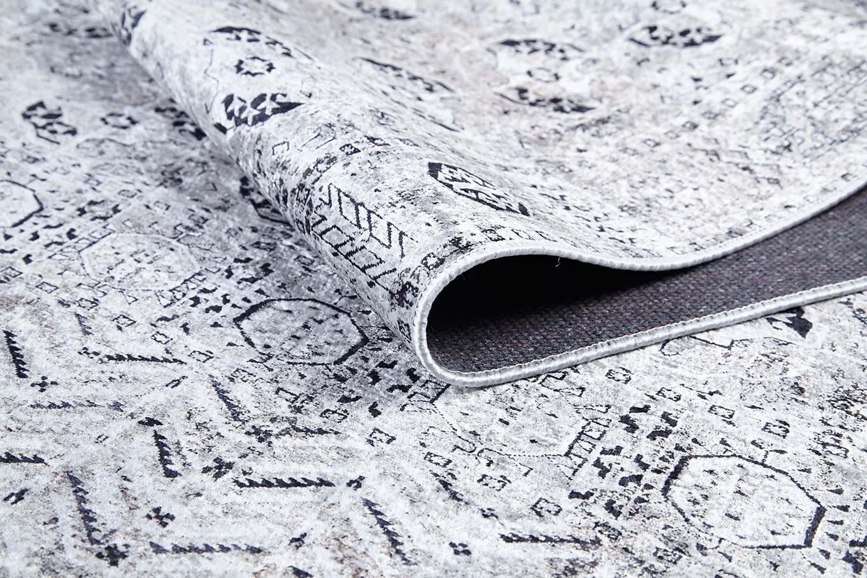 Gümüş Geometrik Desenli Kilim Halı