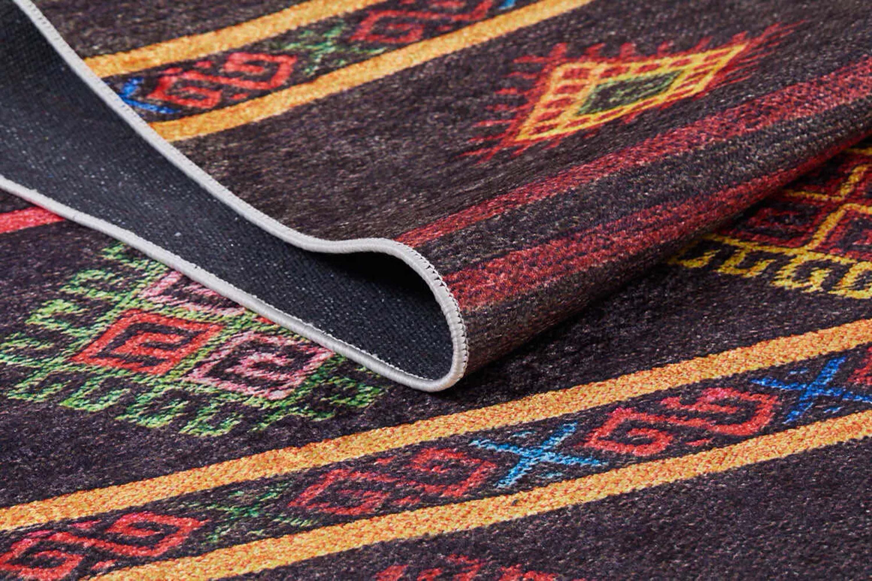 Uşak Koyu Kahverengi Kilim Halısı