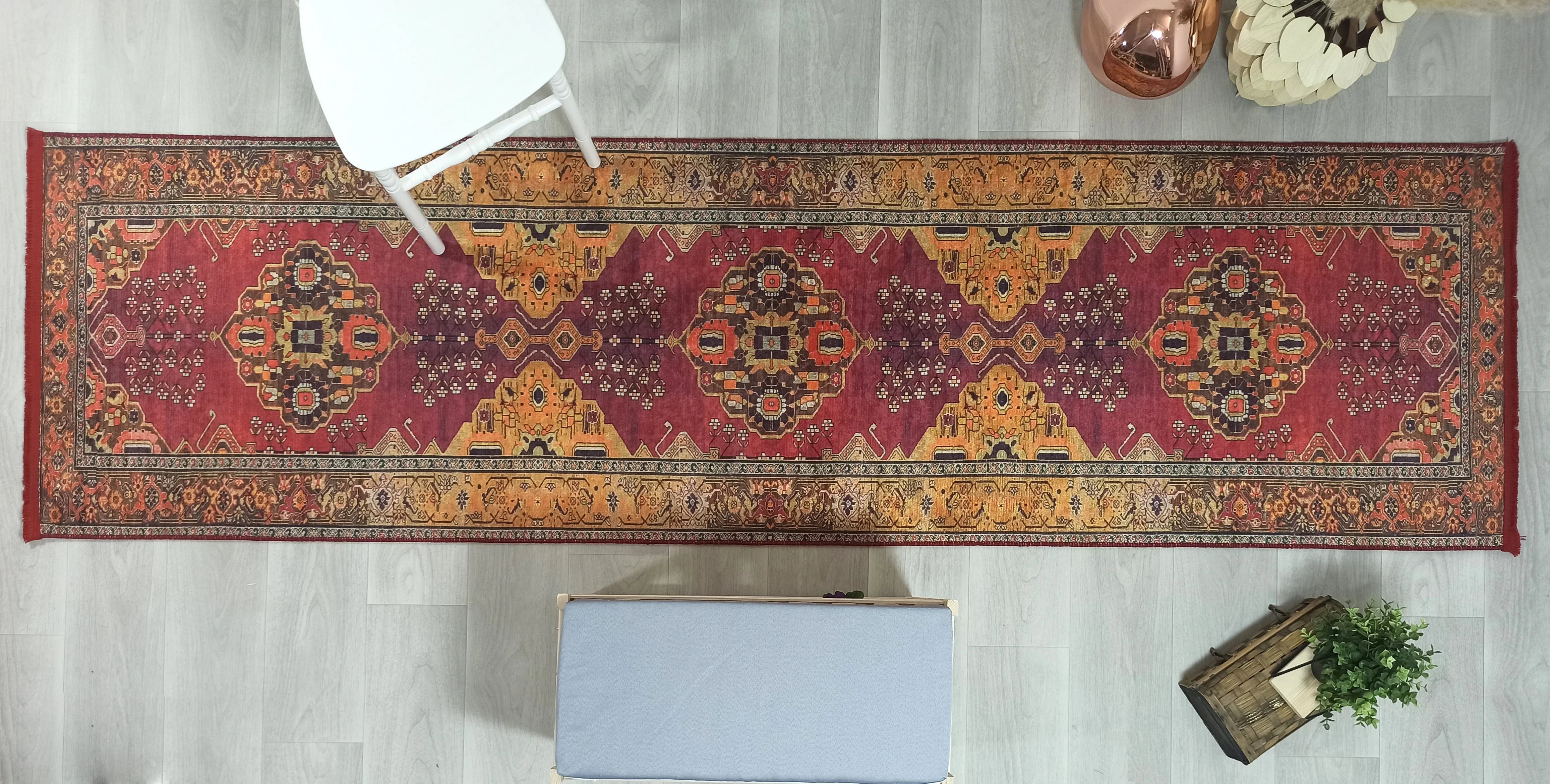 Uşak Koyu Kırmızı Bej Kilim Halı