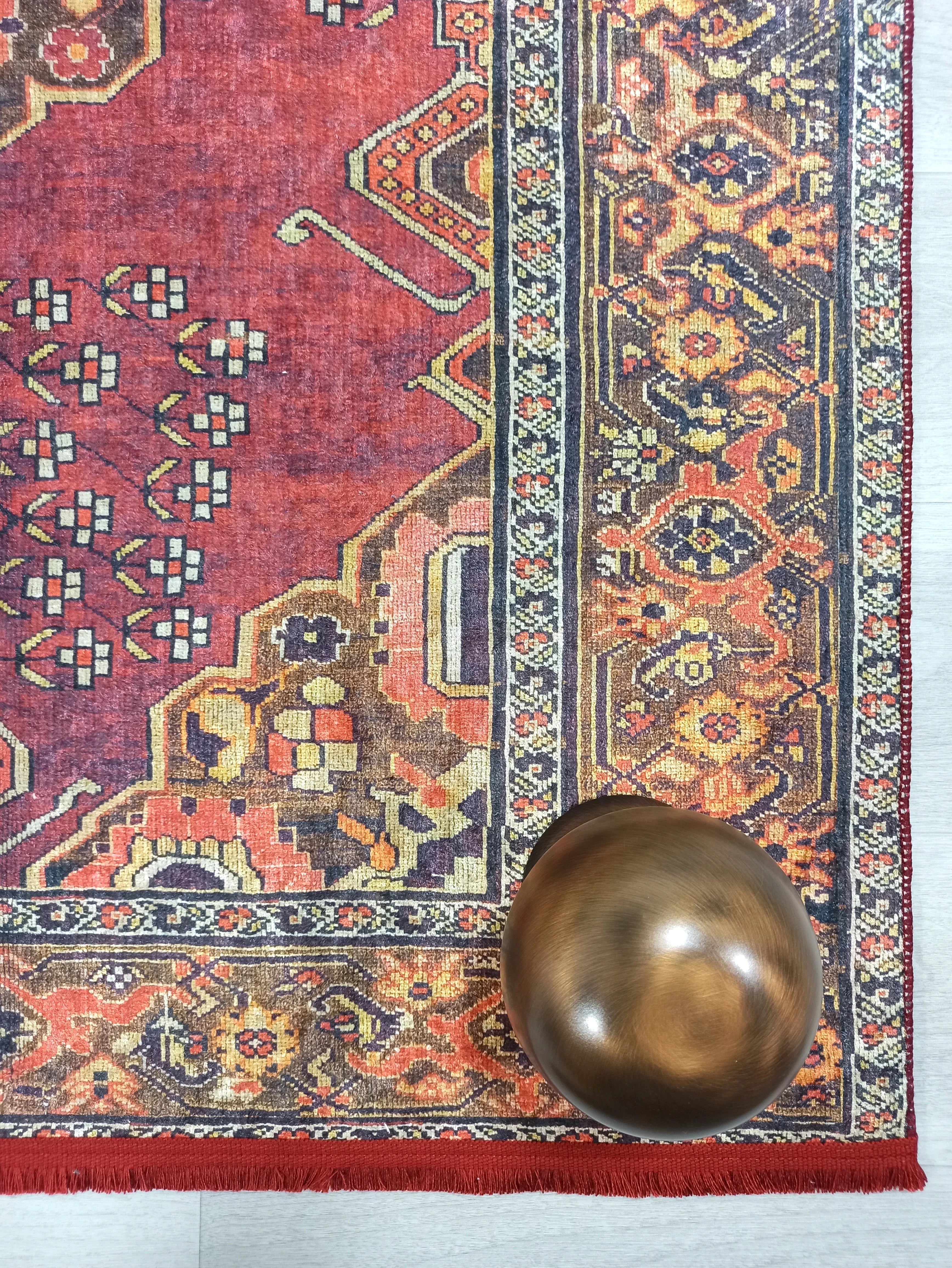 Uşak Koyu Kırmızı Bej Kilim Halı