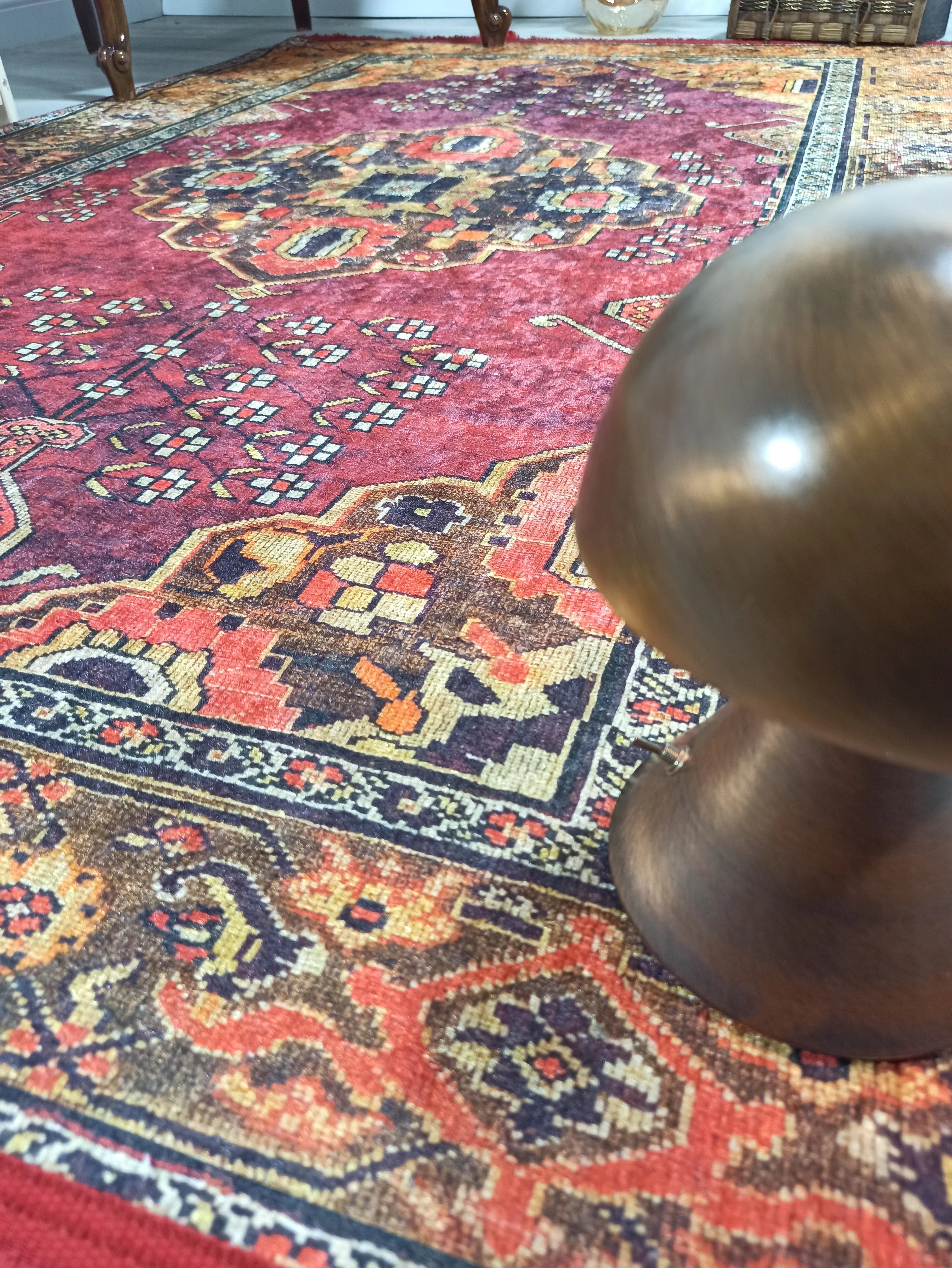 Uşak Koyu Kırmızı Bej Kilim Halı