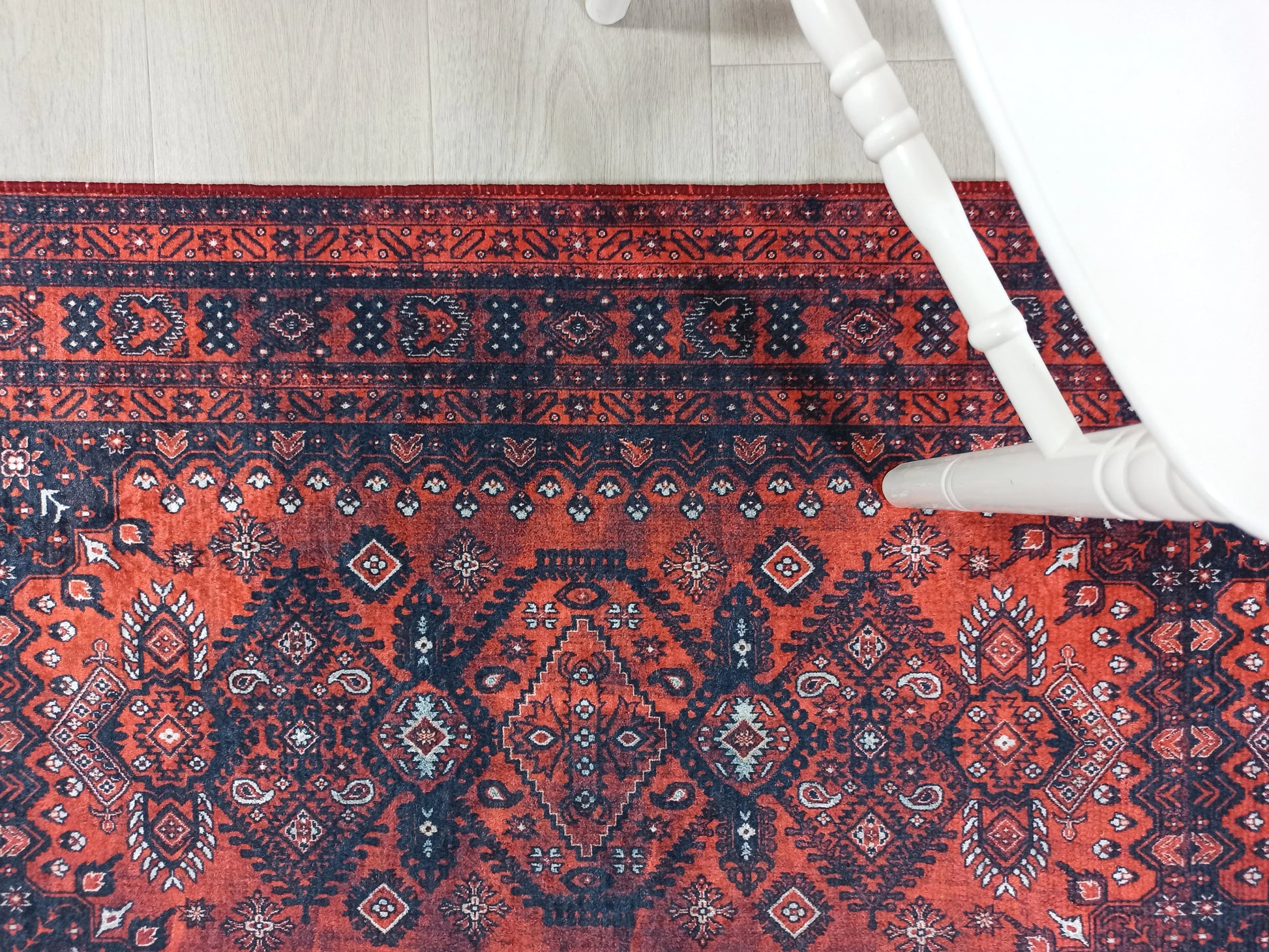 Uşak Madalyon Bordo Kızıl Halı