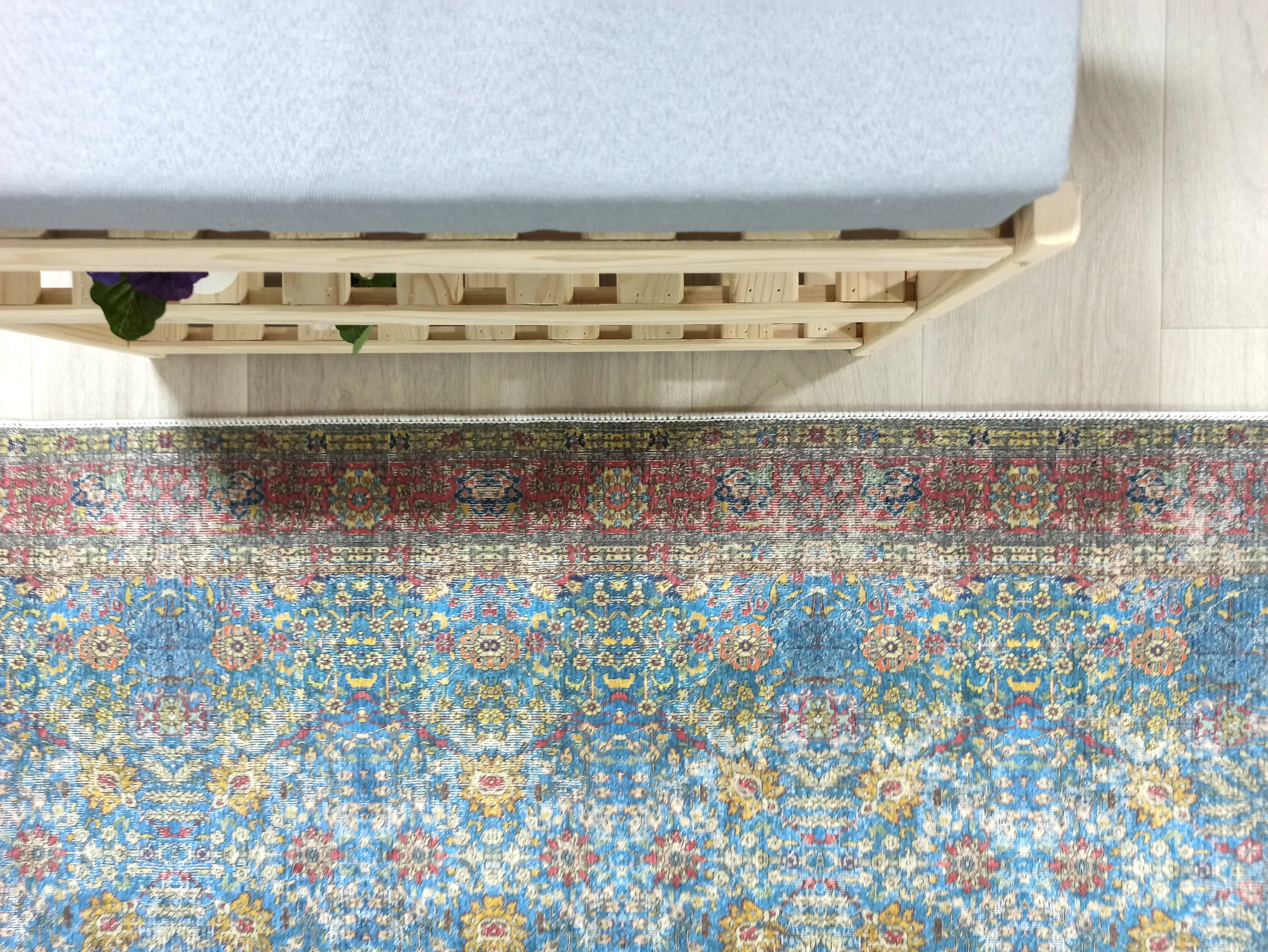 Uşak Mavi Kırmızı Vintage Kilim Halı