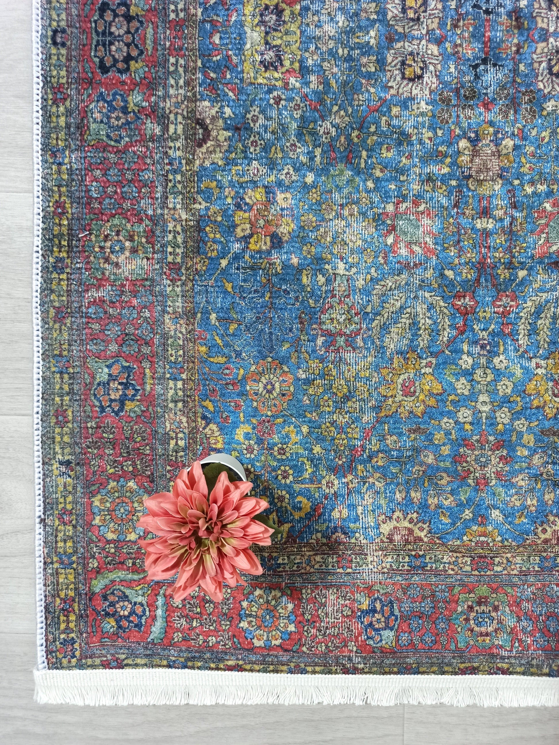 Uşak Mavi Kırmızı Vintage Kilim Halı