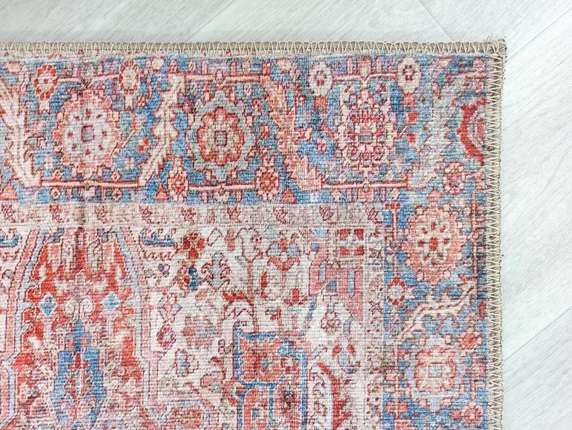 Terracotta ve Gök Mavisi Eskitme Medalyonlu Vintage Halı