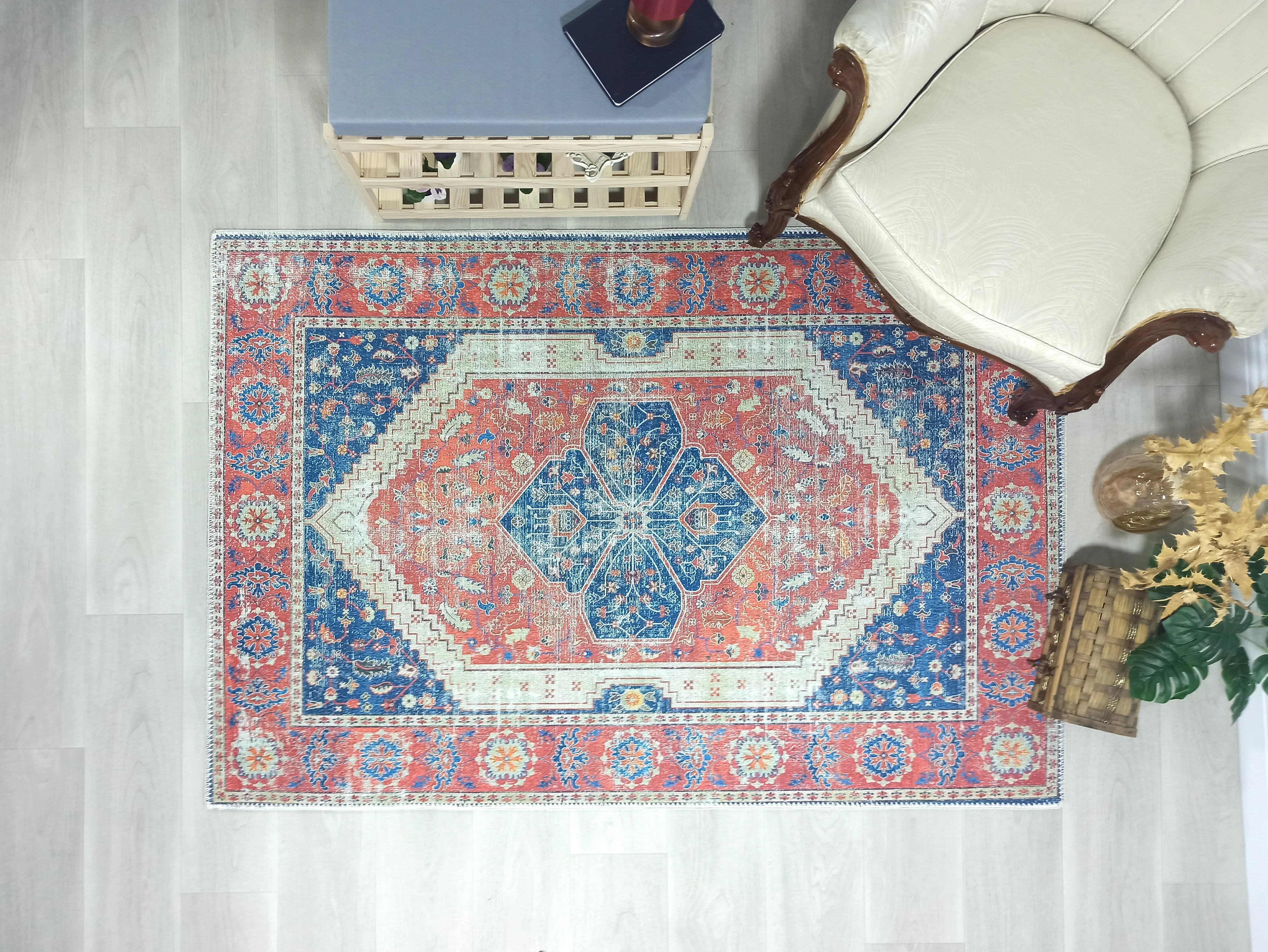 Vintage Eskitme Kırmızı Mavi Halı